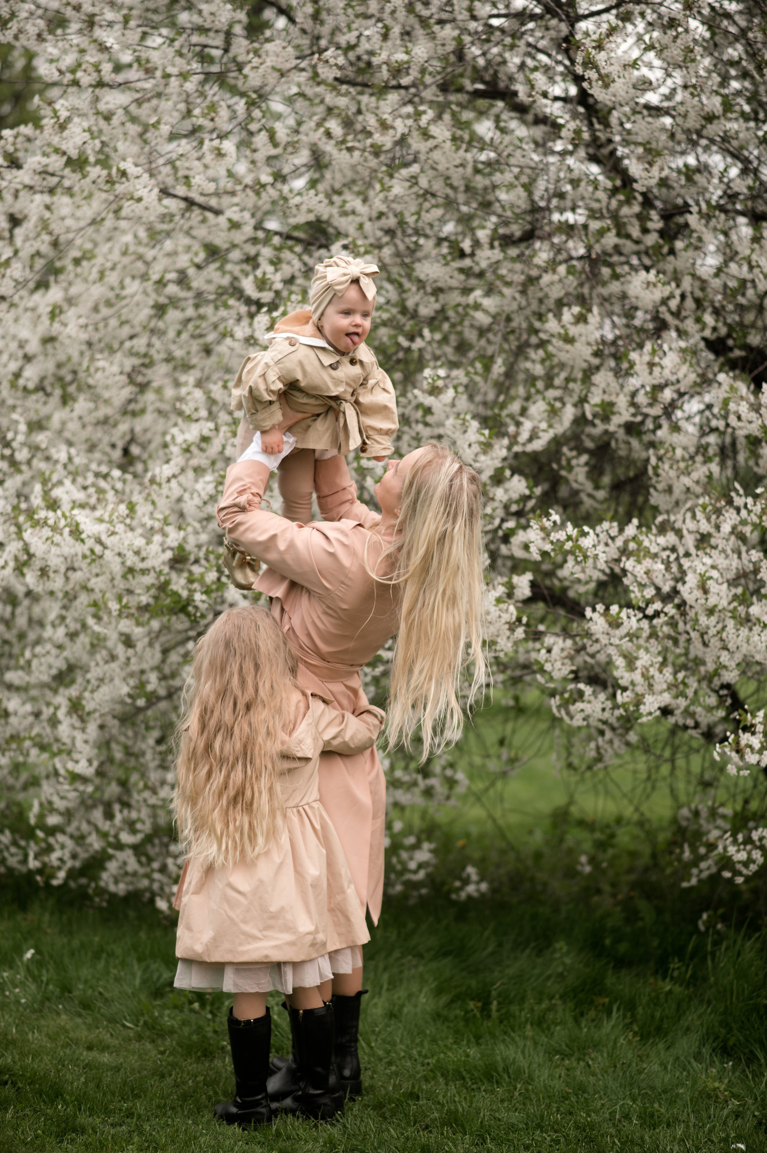 Spring. Family and content photographer