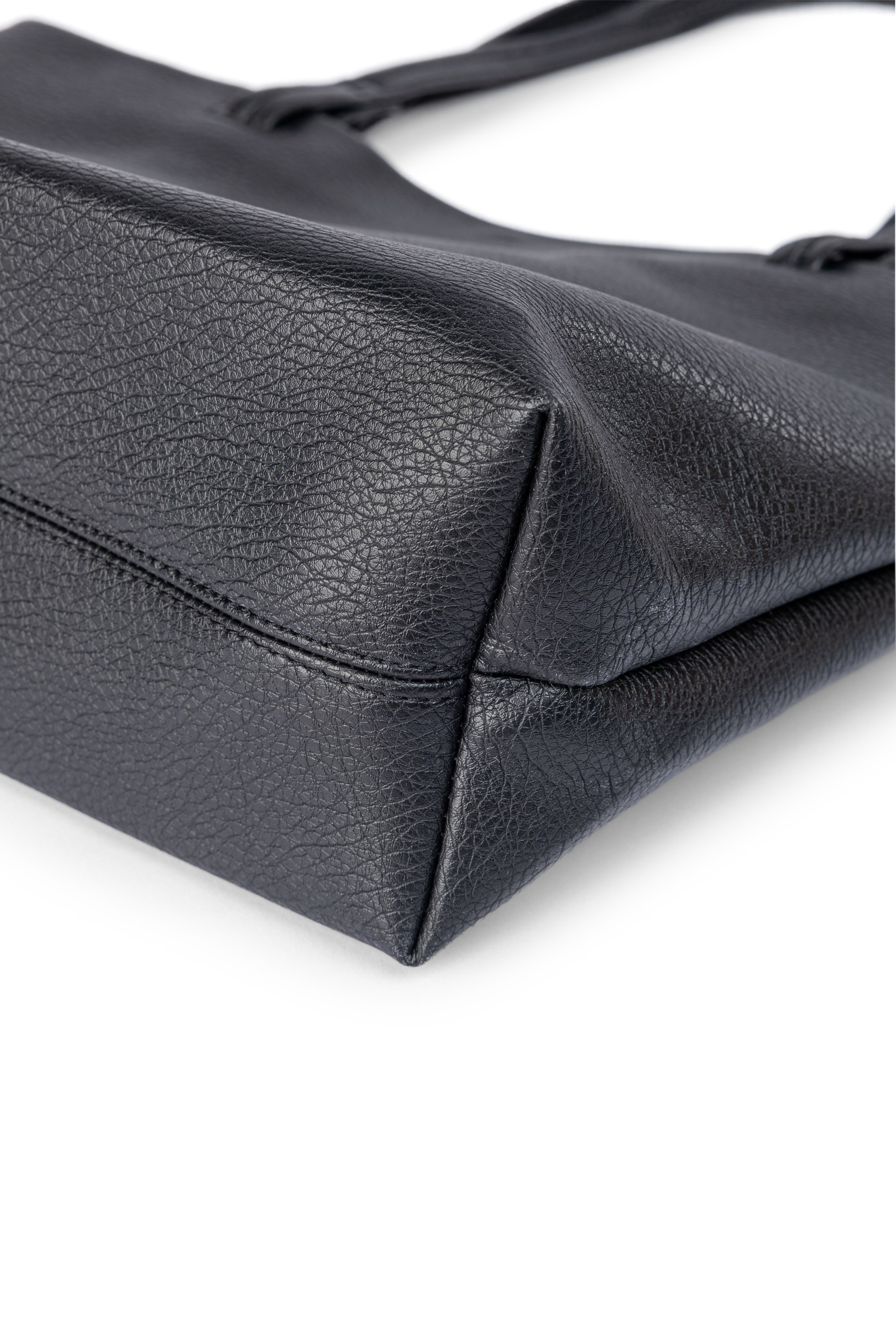 Съёмка сумок для бренда DAFFO