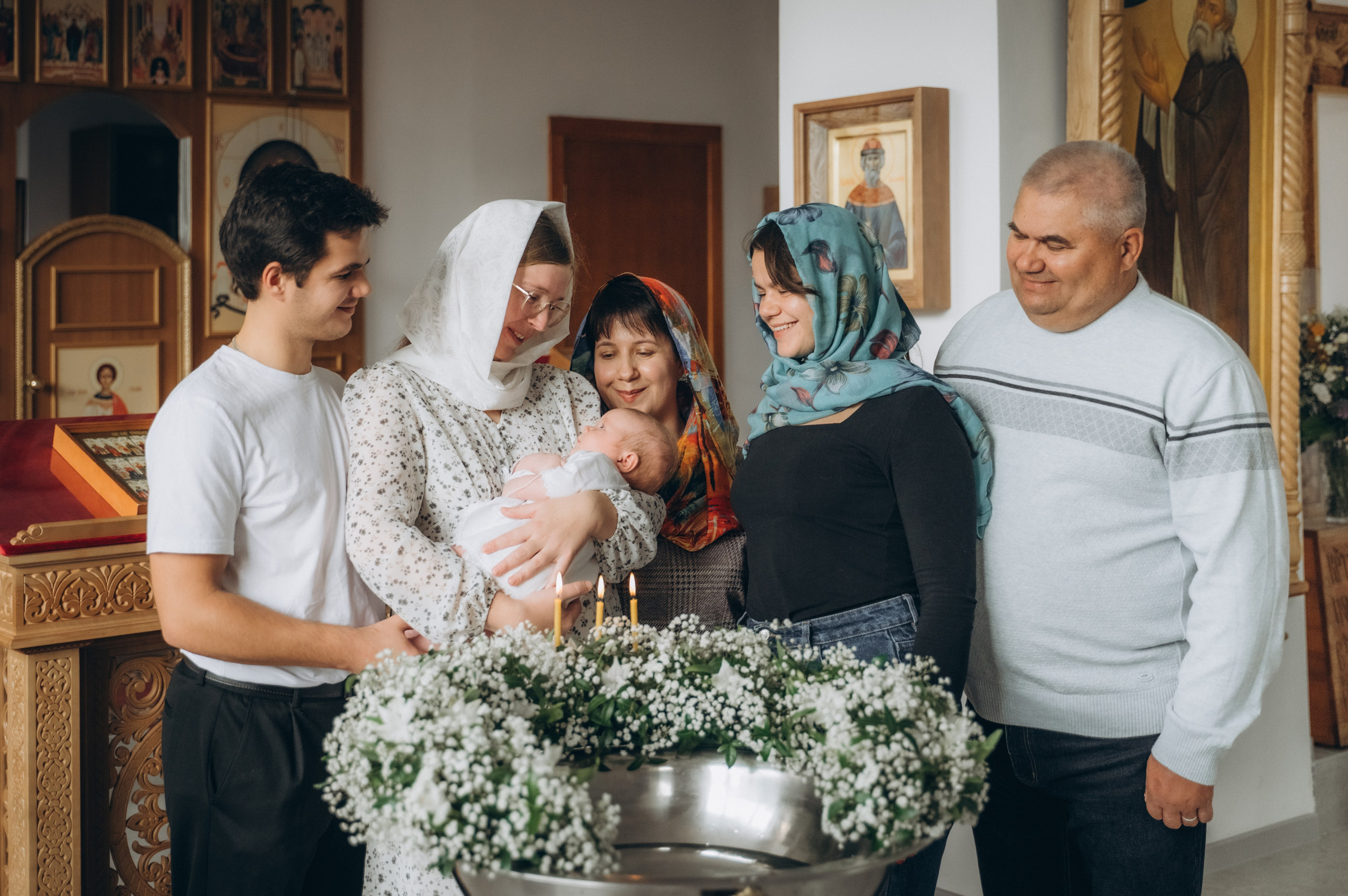 Крещение Ромы (Приход храма святой Равноапостольной княгини Ольги). Семейный фотограф в Минске Дарья Дреко