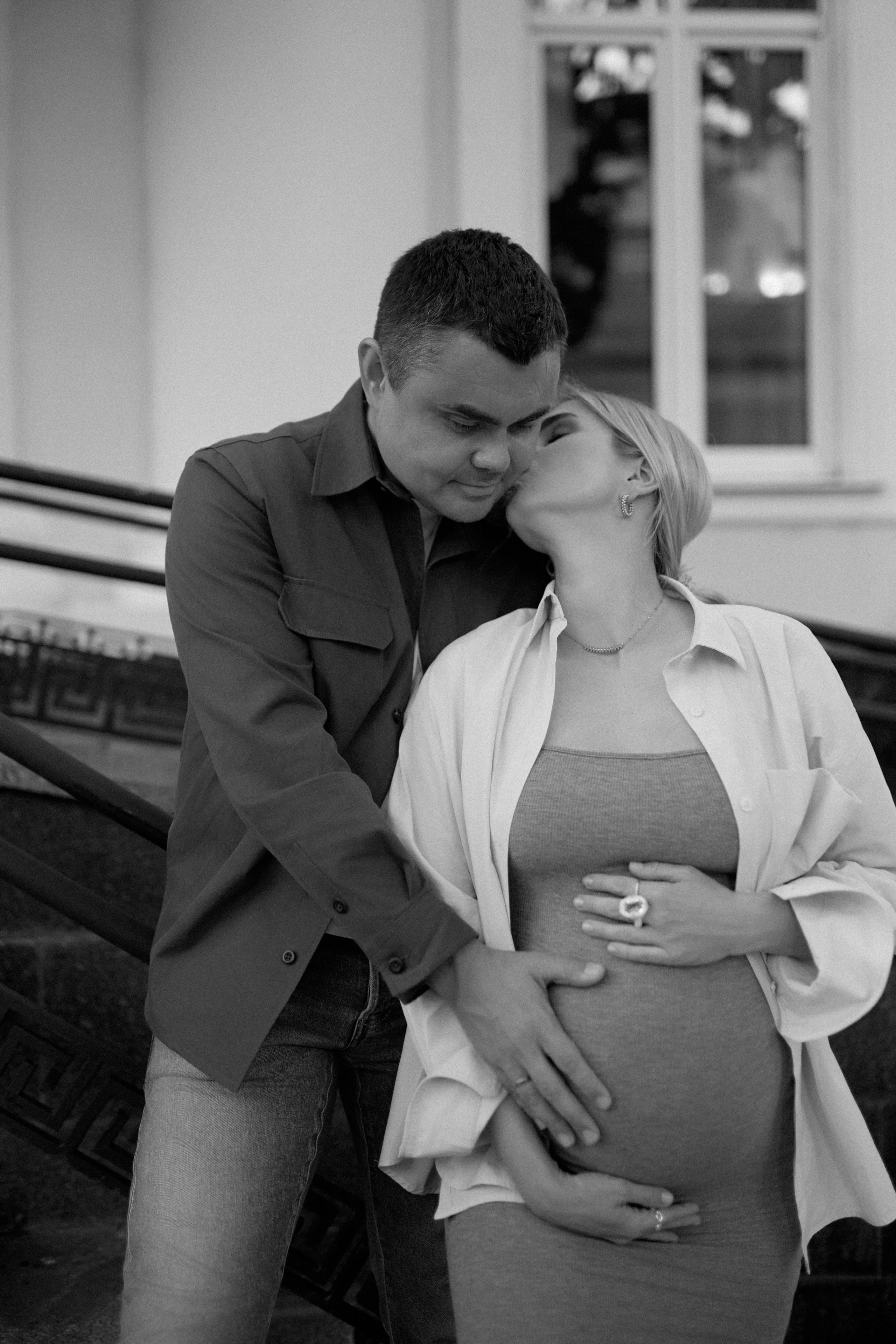 Стильная фотосессия беременности. Сестры Карабаза. Фотографы и ретушеры в Москве и Санкт-Петербурге