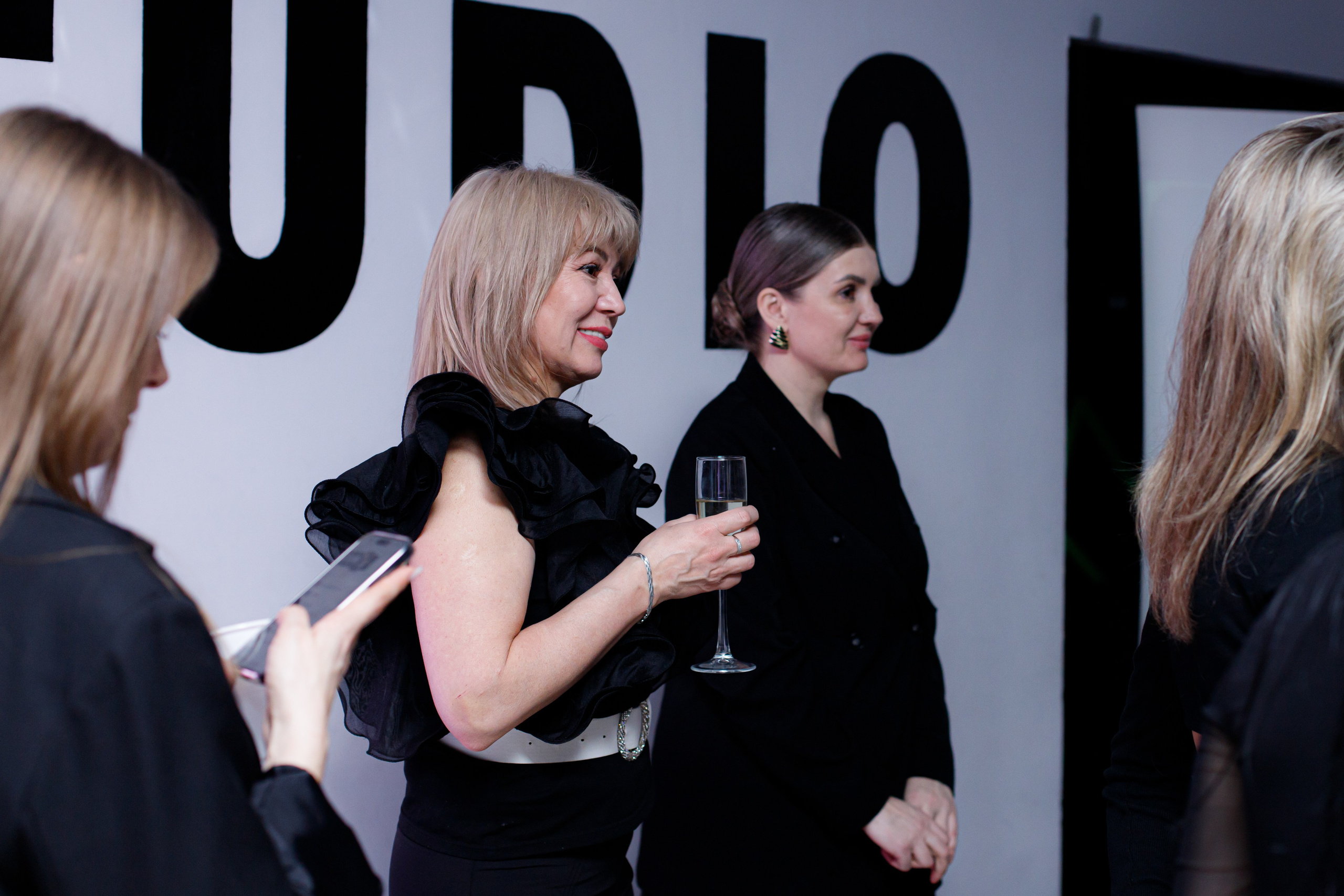 VIKA KARMADONOVA. Photokarish