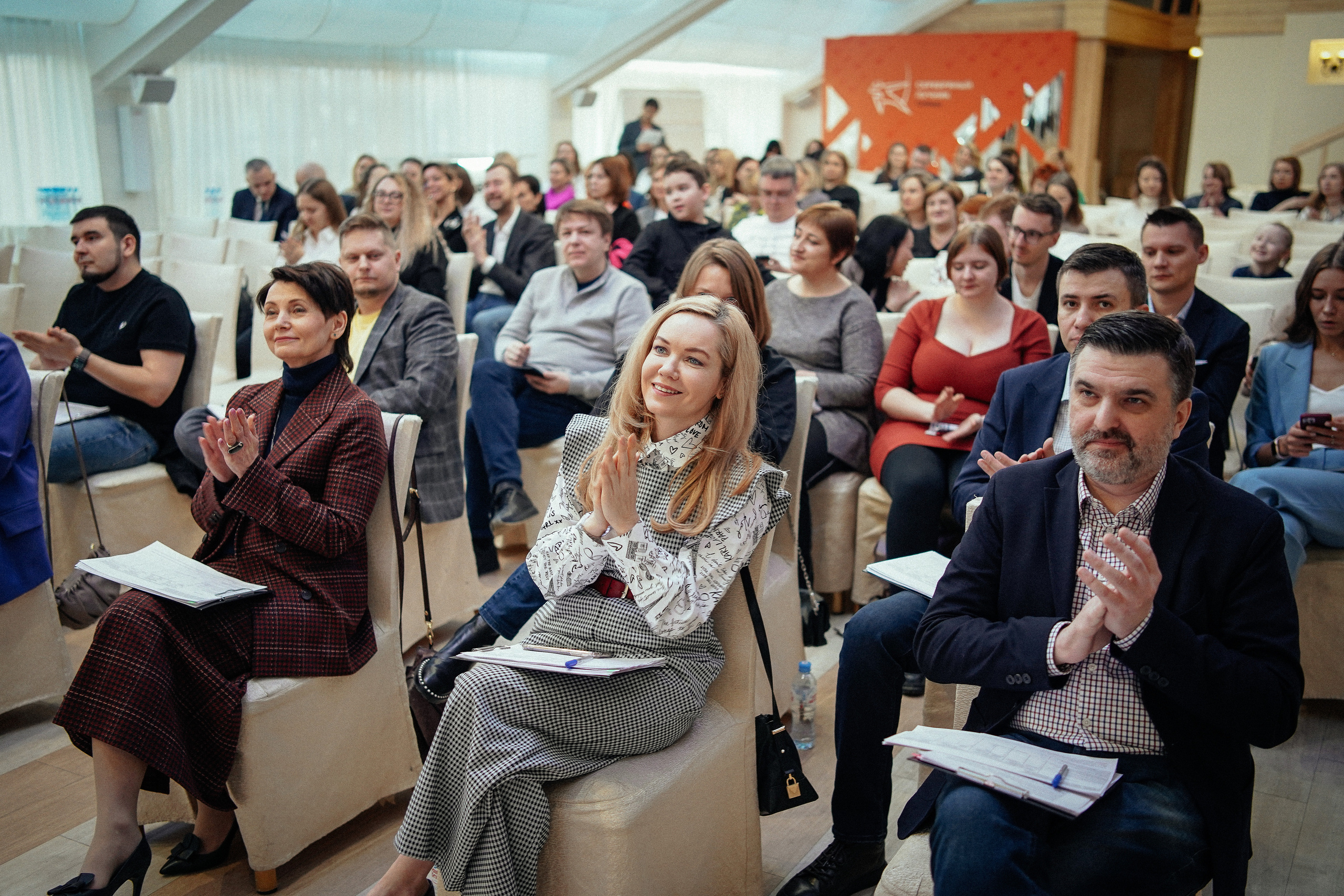 Вручение премии «Серебряный лучник». Репортажный фотограф в Новосибирске. Алексей Гриценко