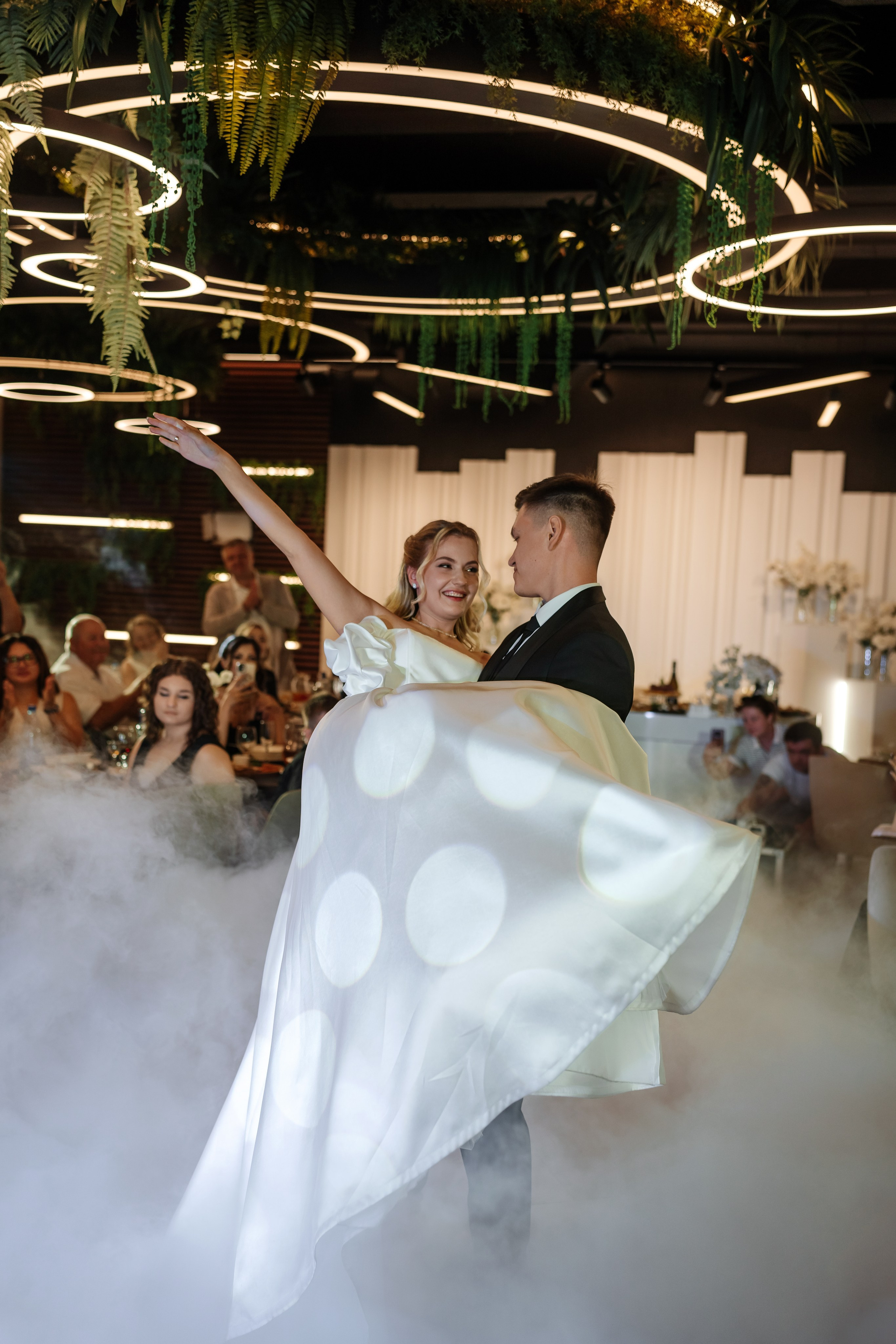 Денис и Анастасия. Свадебный и семейный фотограф в Алексеевке Марина Купреева