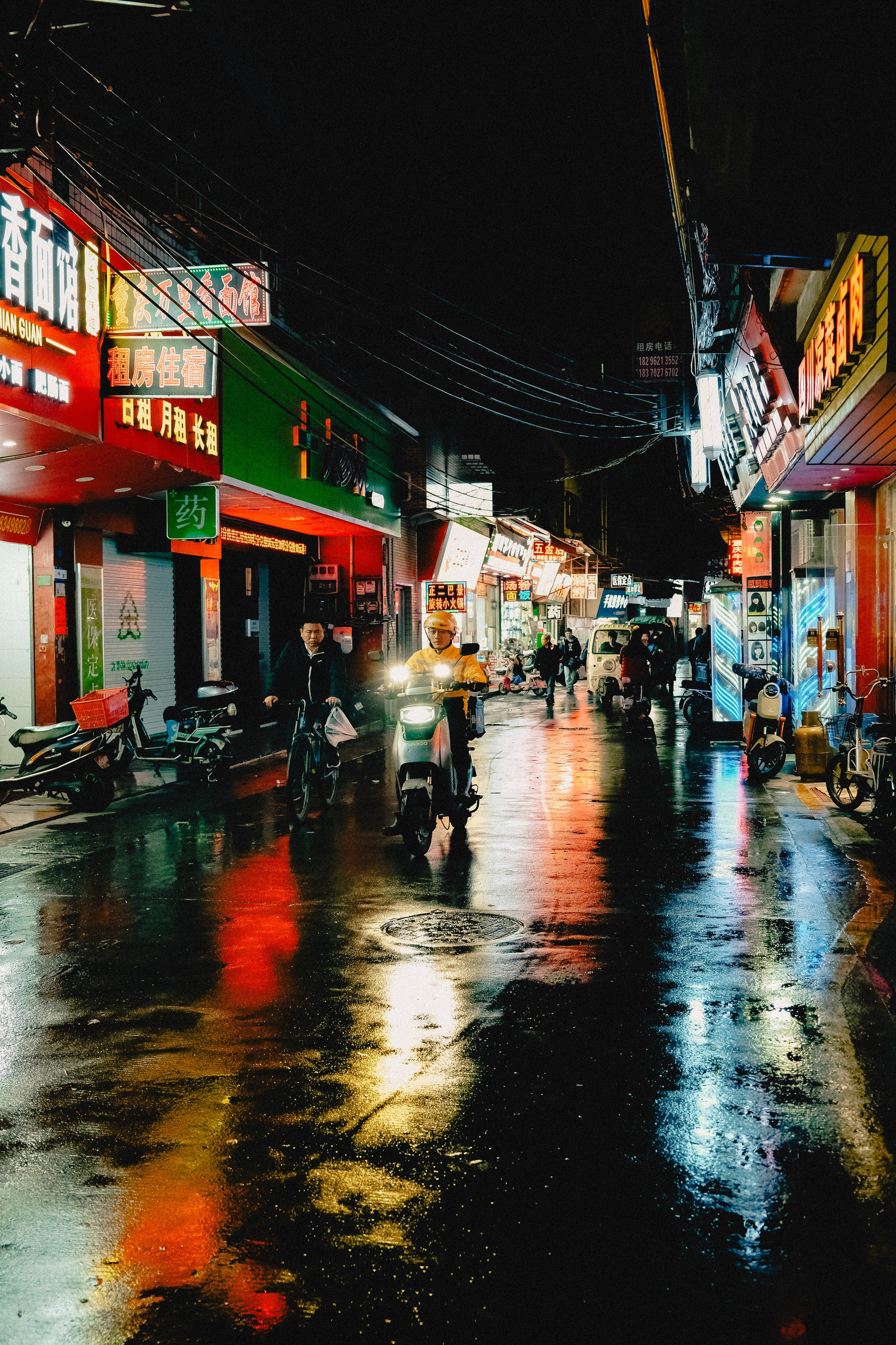 Neon in Guangzhou. Фотограф В Гуанчжоу и Шэньчжэнь Андрей Лопатин