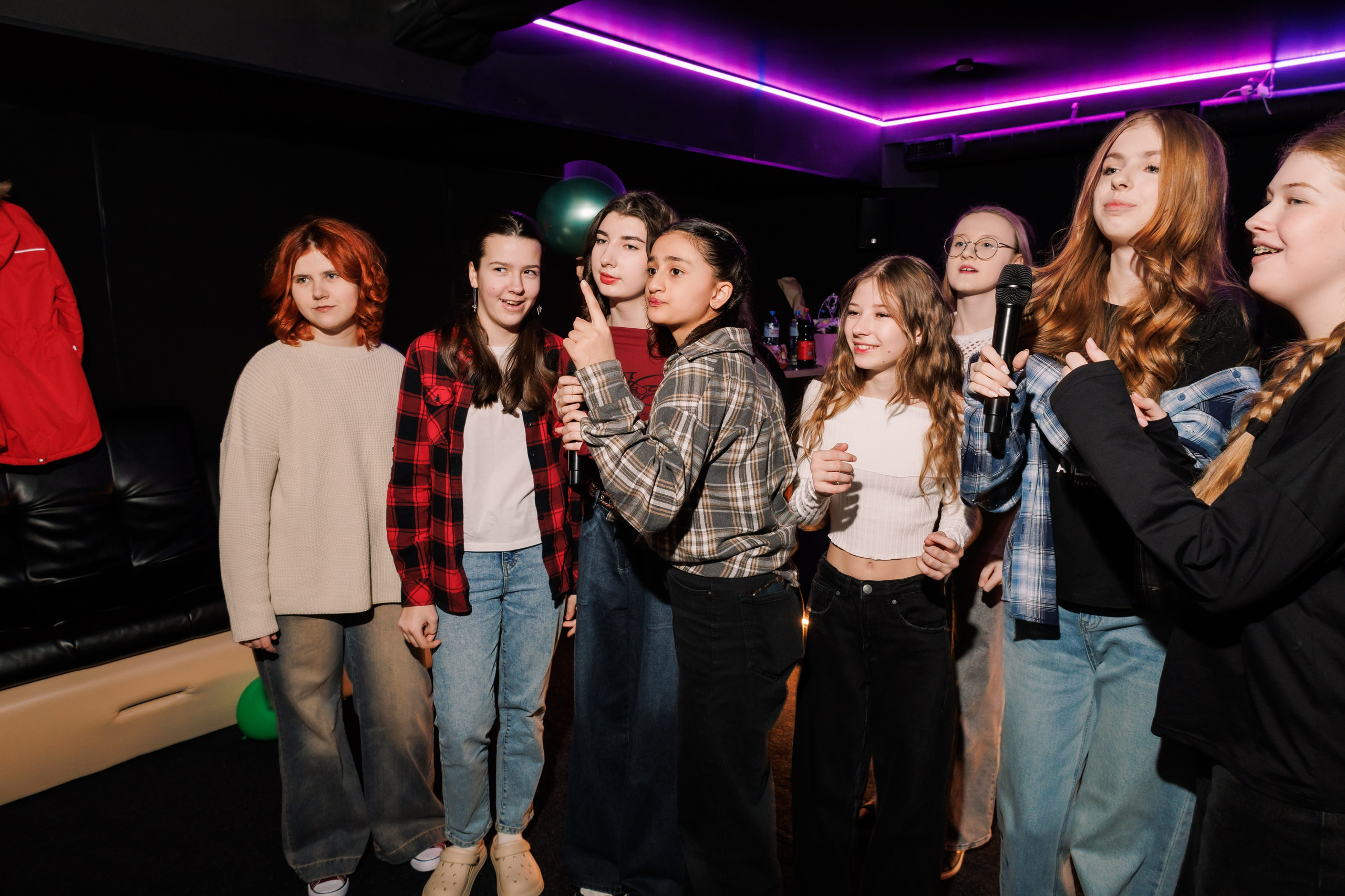 День Рождения в караоке 2. Фотограф в Москве Дмитрий Емельянов