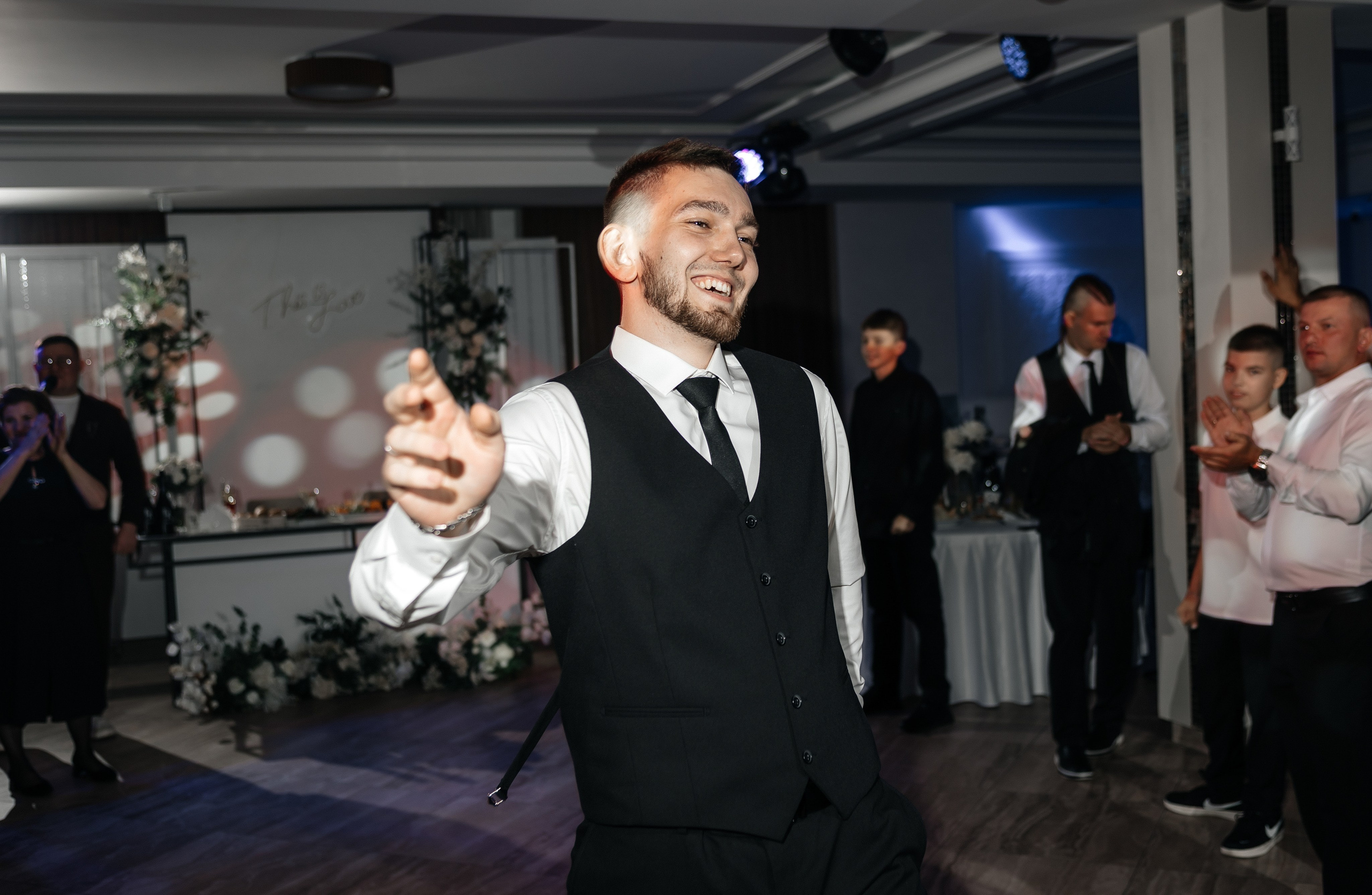 Даниил & Кристина | 20.08.25. Свадебный и семейный фотограф в Омске Евгения Хакимова