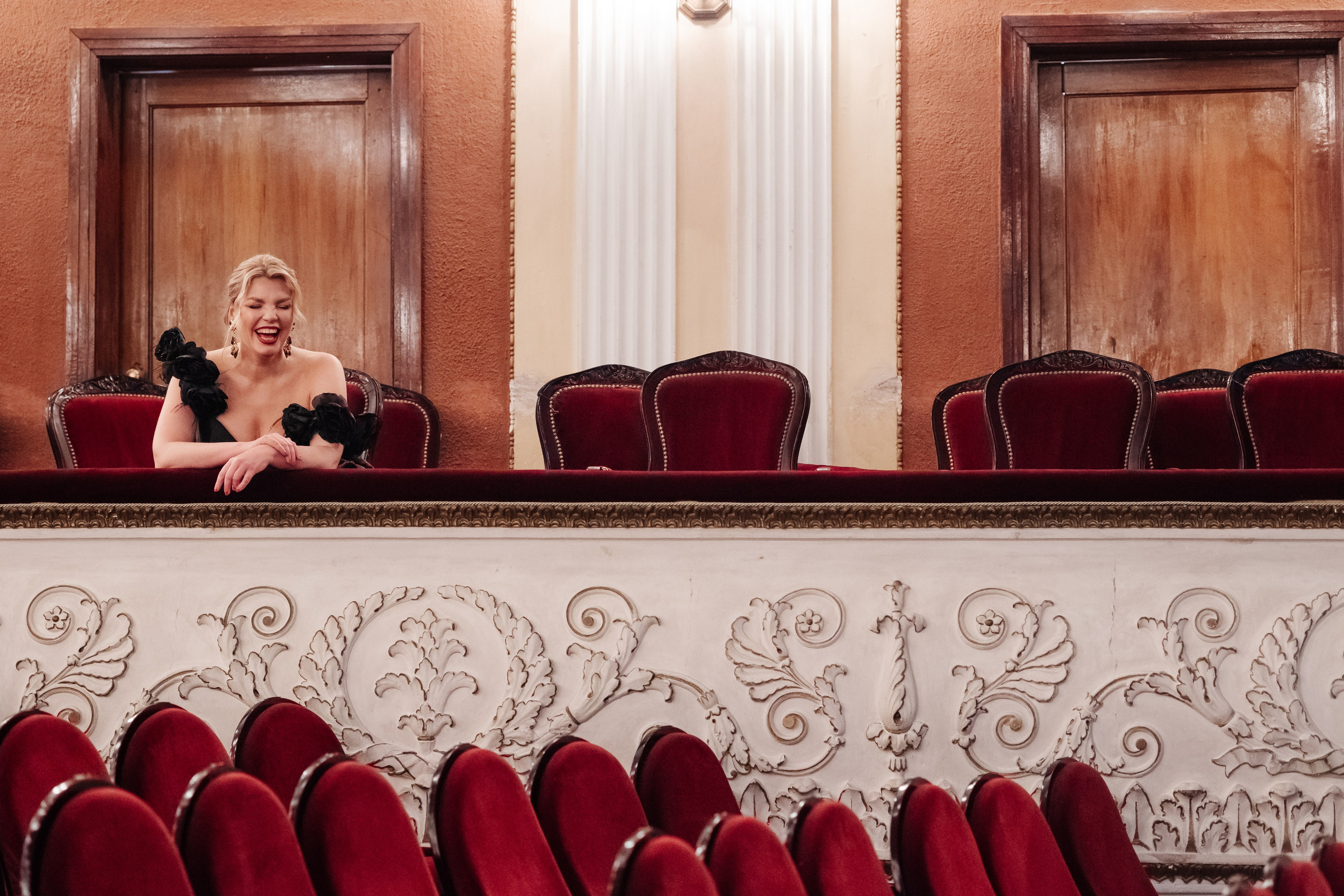 Фотопроект ТЕАТР. Анна Подчас — фотограф роскошных и успешных