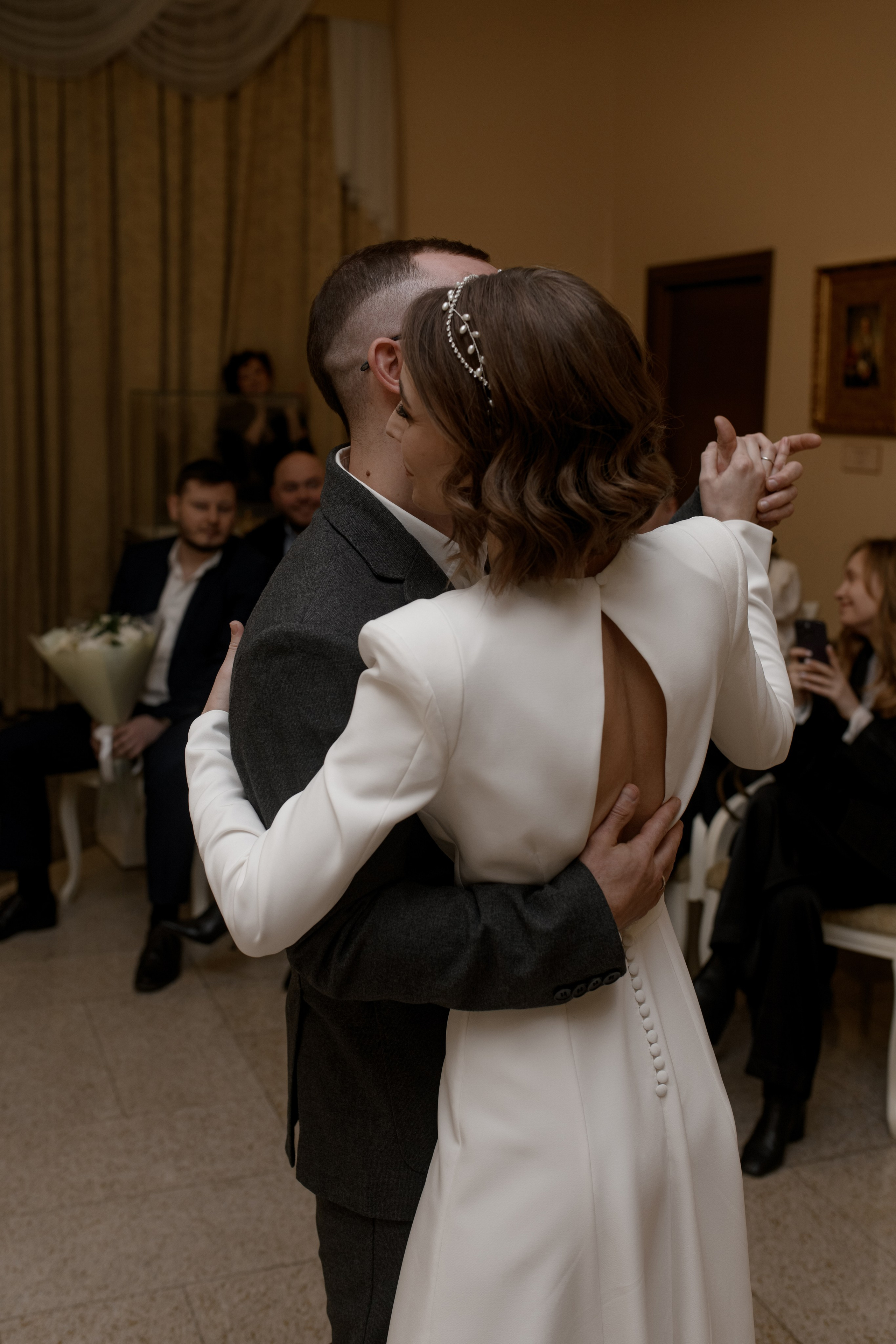 Регистрация Анастасии и Никиты — Краеведческий музей. Свадебный фотограф Екатеринбург/Челябинск — Любовь Волохова