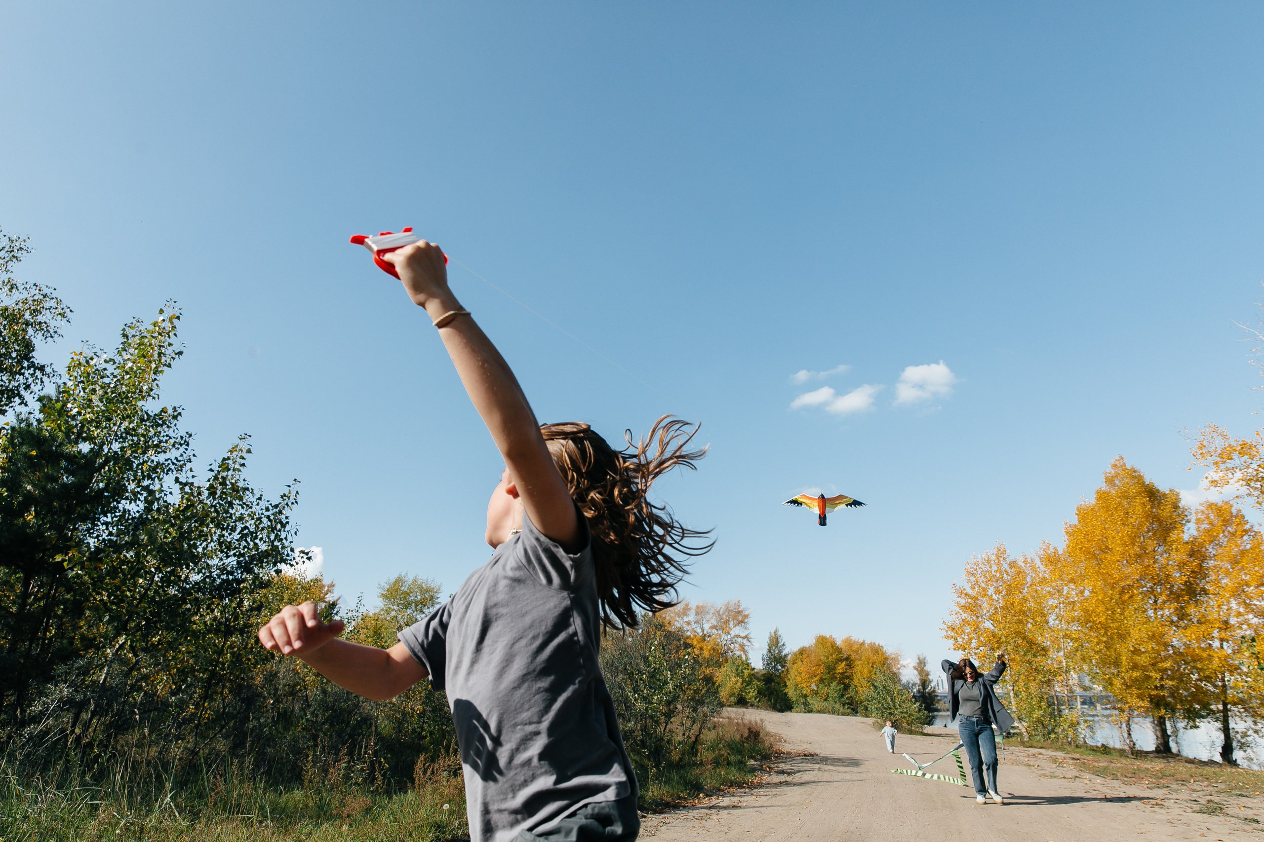 Выманивает из квартир природа нас на выходные. Осенний лес — особый мир. Ведут тропинки потайные…. Душевный фотограф Ваших самых ярких событий Марина Погребняк
