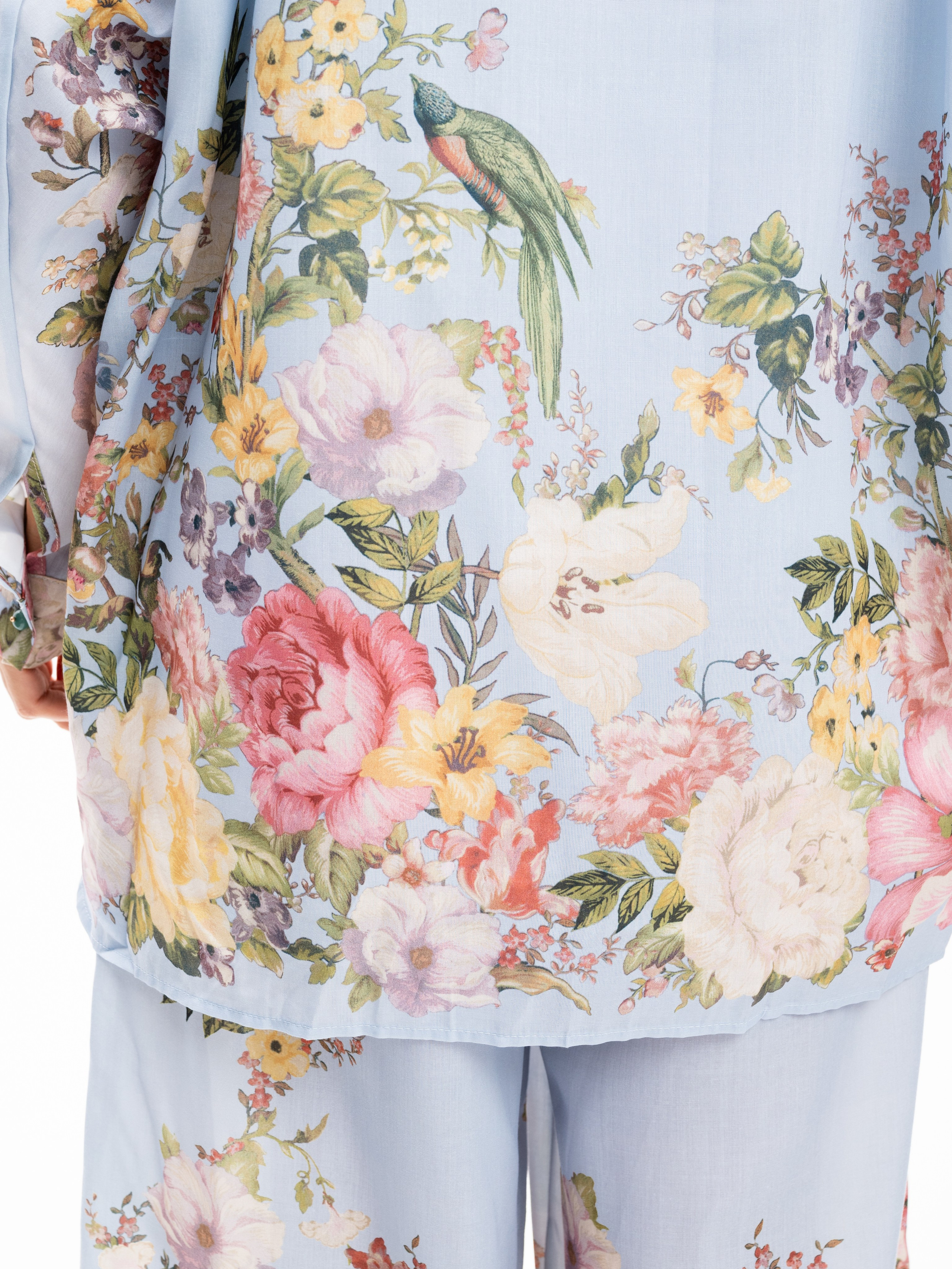 Костюмы и джемпера. Предметный фотограф, фото для маркетплейсов Пятигорск, КМВ