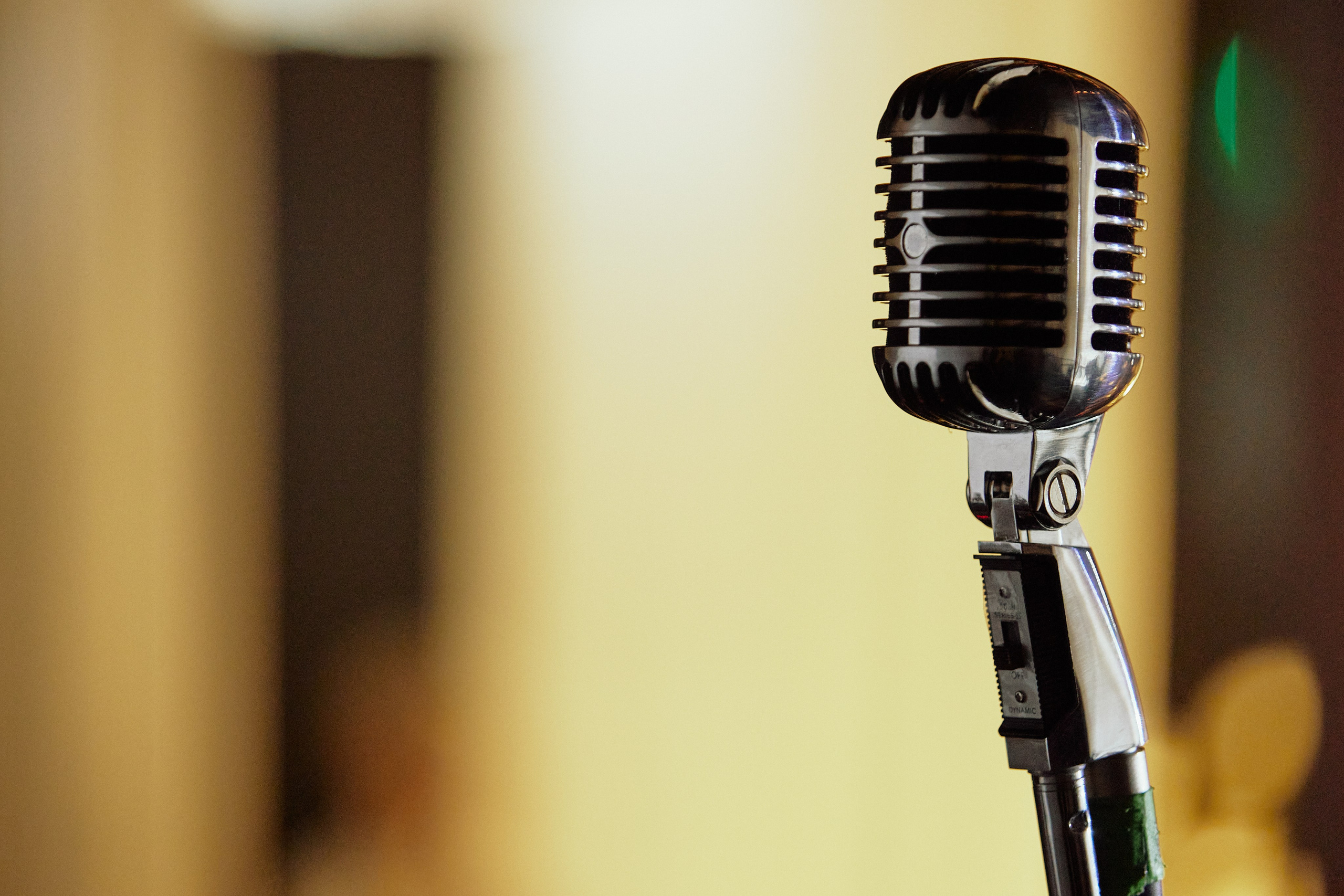 A MIRROR IS ONLY A HEART. Дмитрий Мазуркевич: Профессиональный Репортажный Фотограф