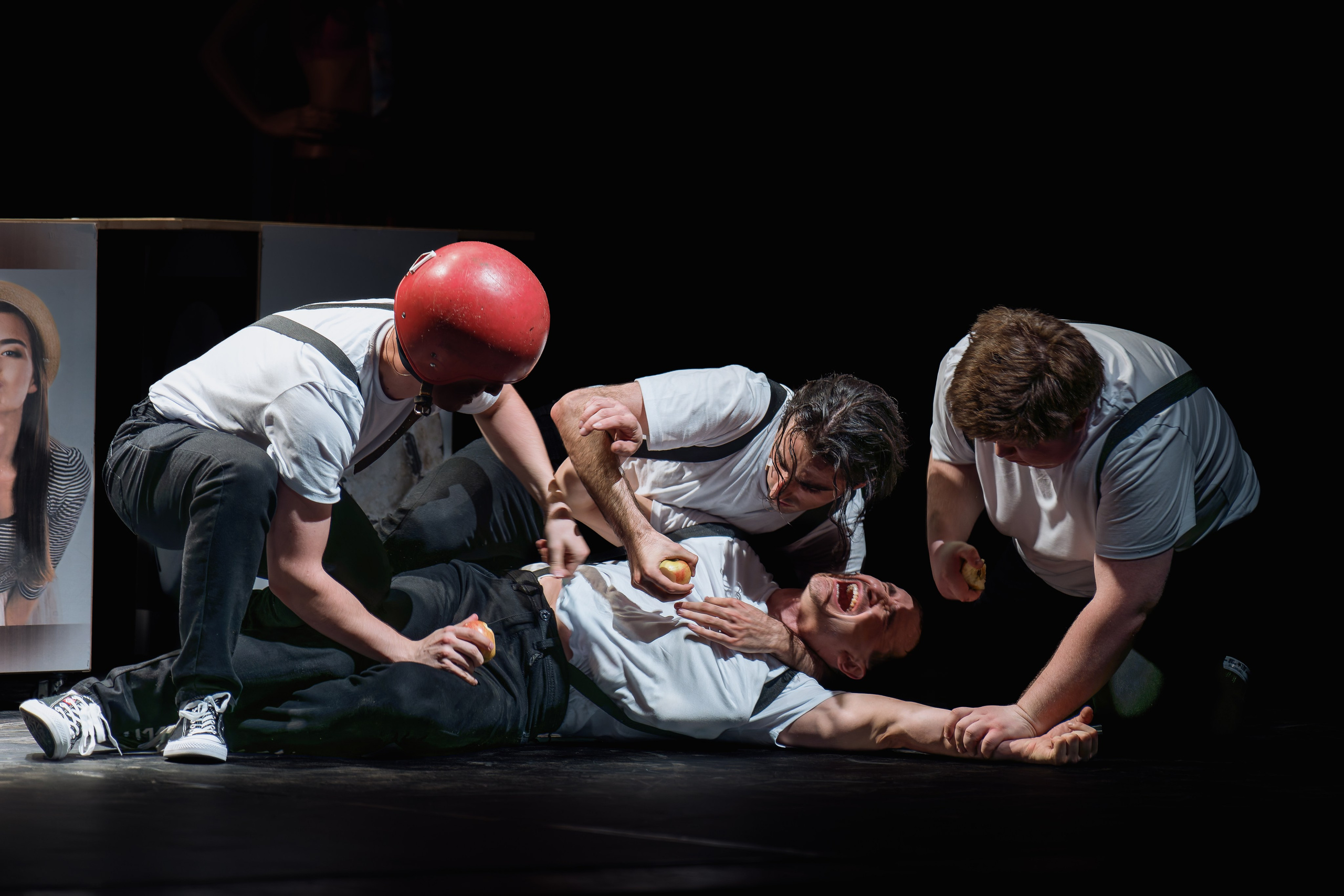 Театр Роста: Пацаны. Сайт фотографа Сергея Абрамова