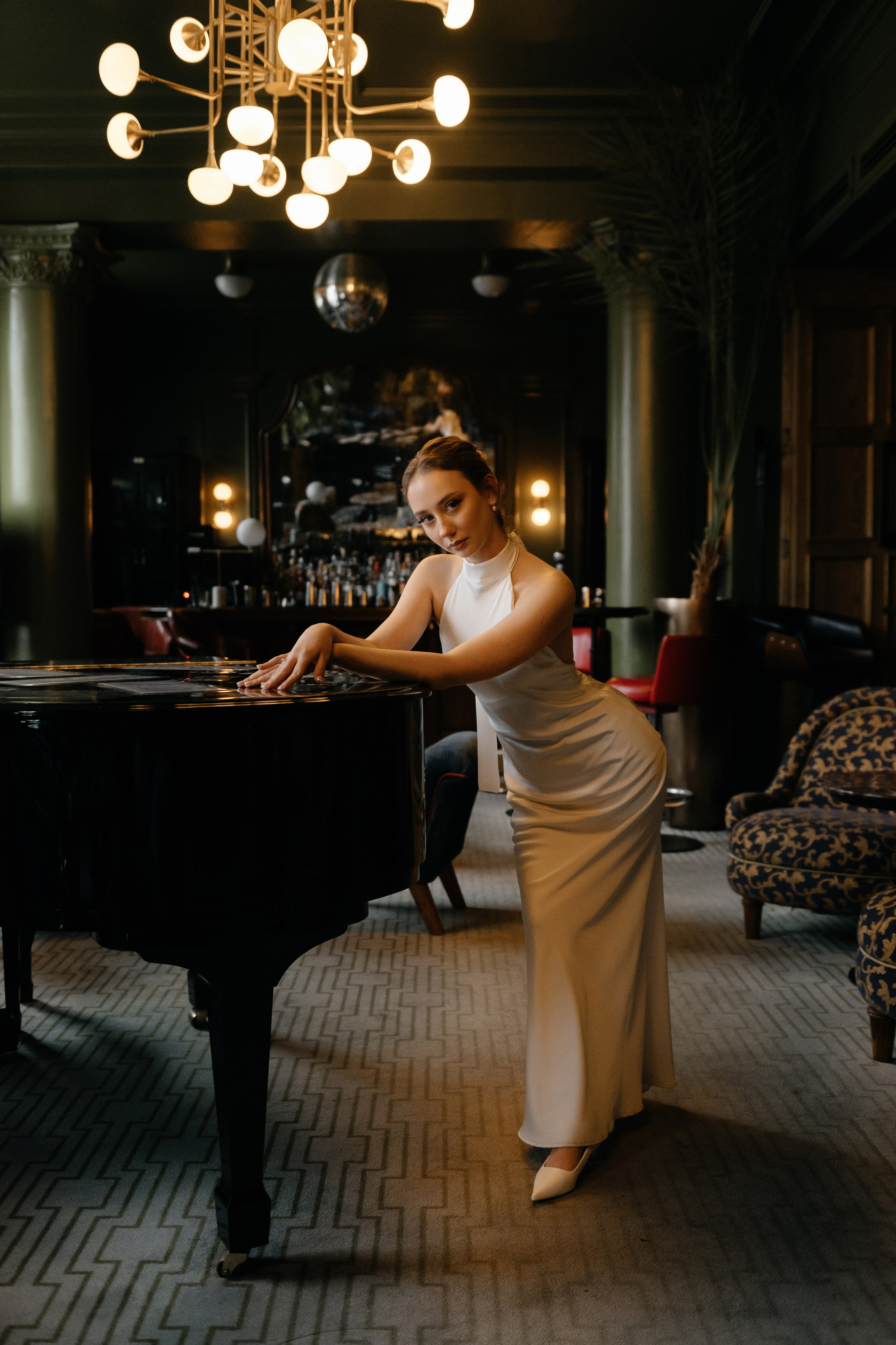Wedding day in Martinique Bar. Wedding PHOTOGRAPHER Andrew Vnukov