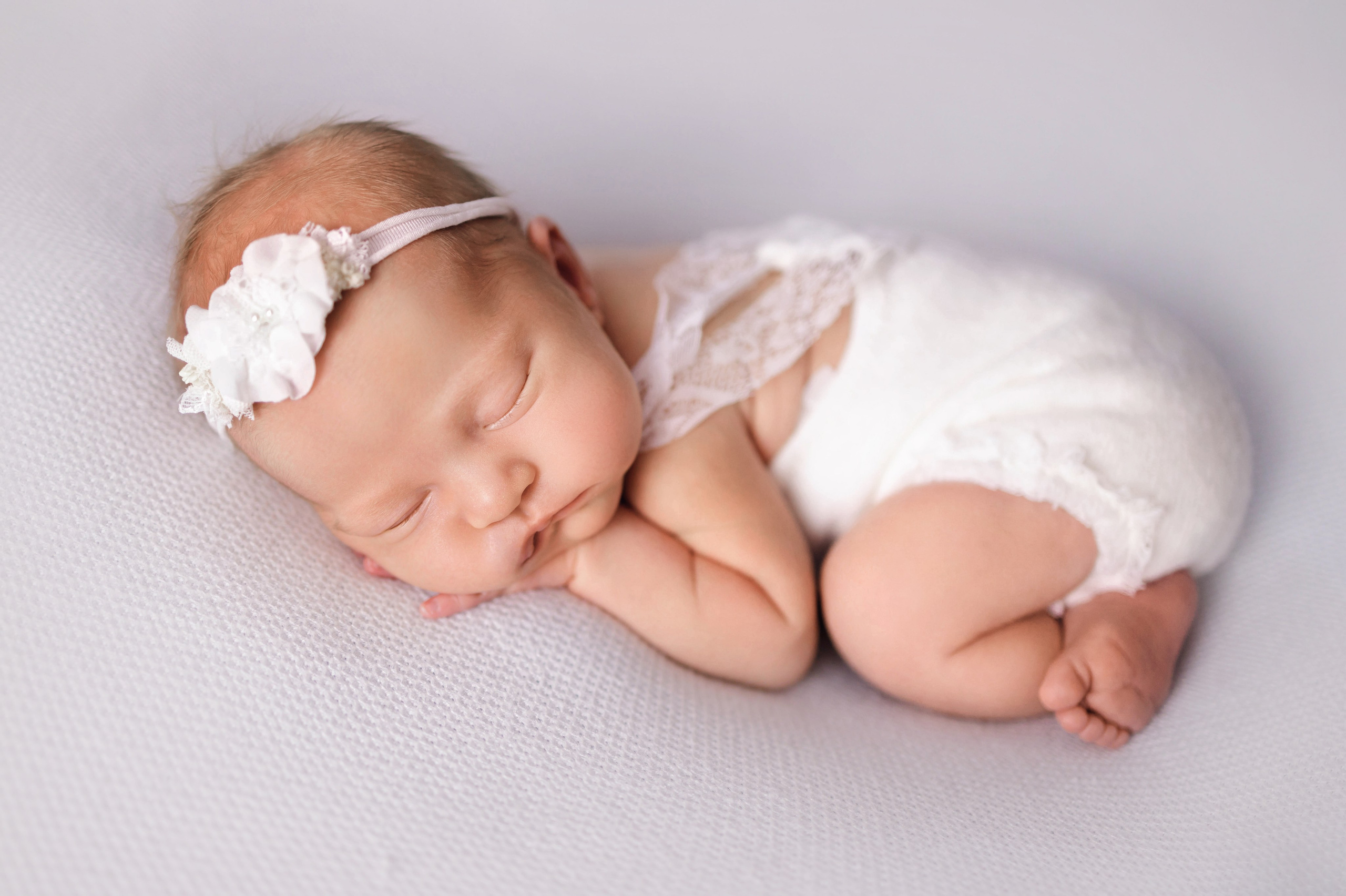 Сабрина. Евгения Горбунова фотограф новорожденных в Новом Уренгое