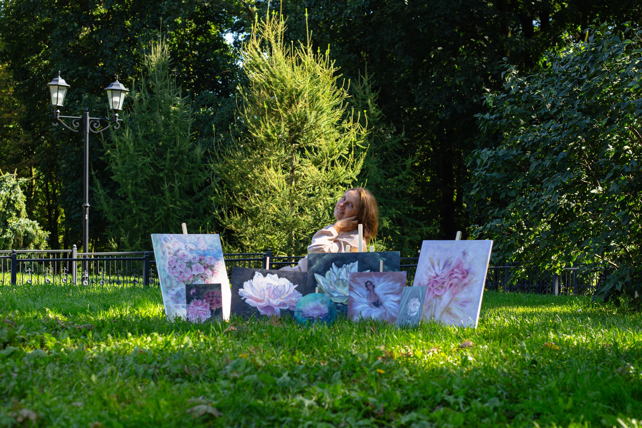 Небо отражается в глазах художницы. Фотограф Тула