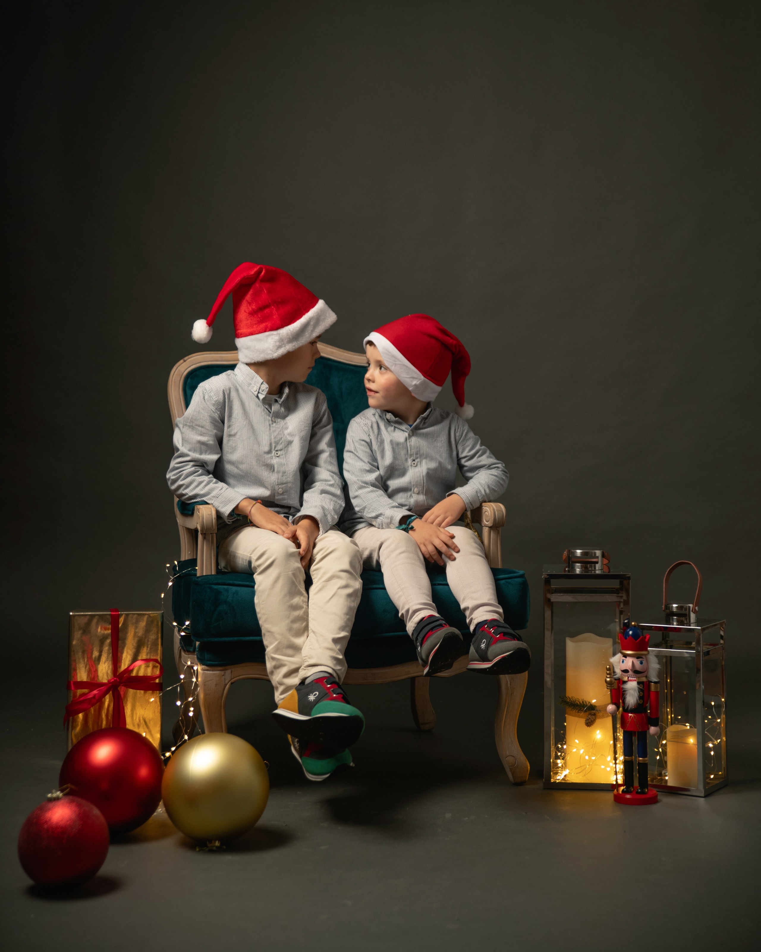 FAMILY Of ANTONIETA. Anastasiia Antoniuk portrait, family and couple photographer, Portugal