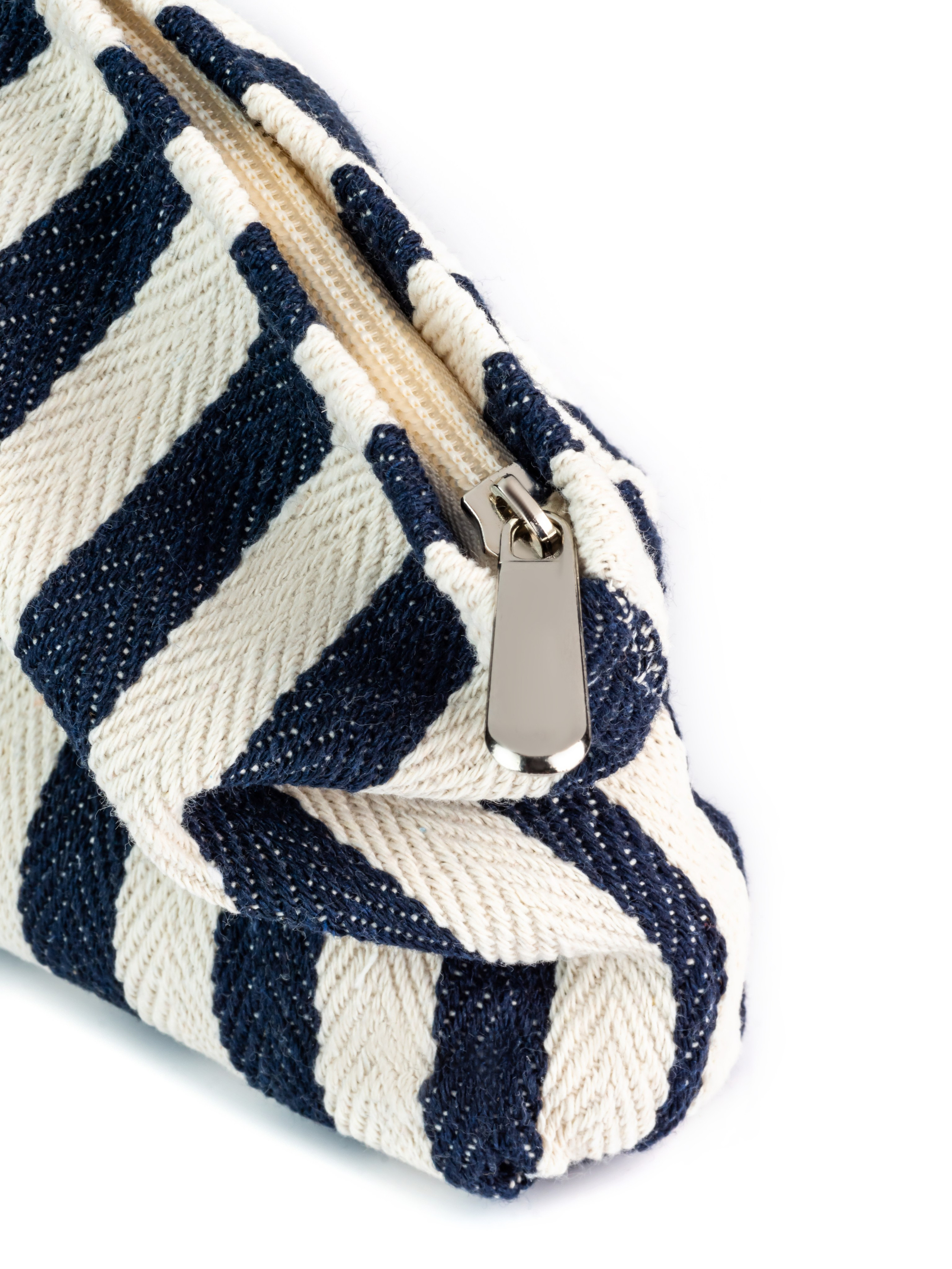 КОСМЕТИЧКИ. Предметная фотосъемка в г. Москва PREDMETKASTUDIO