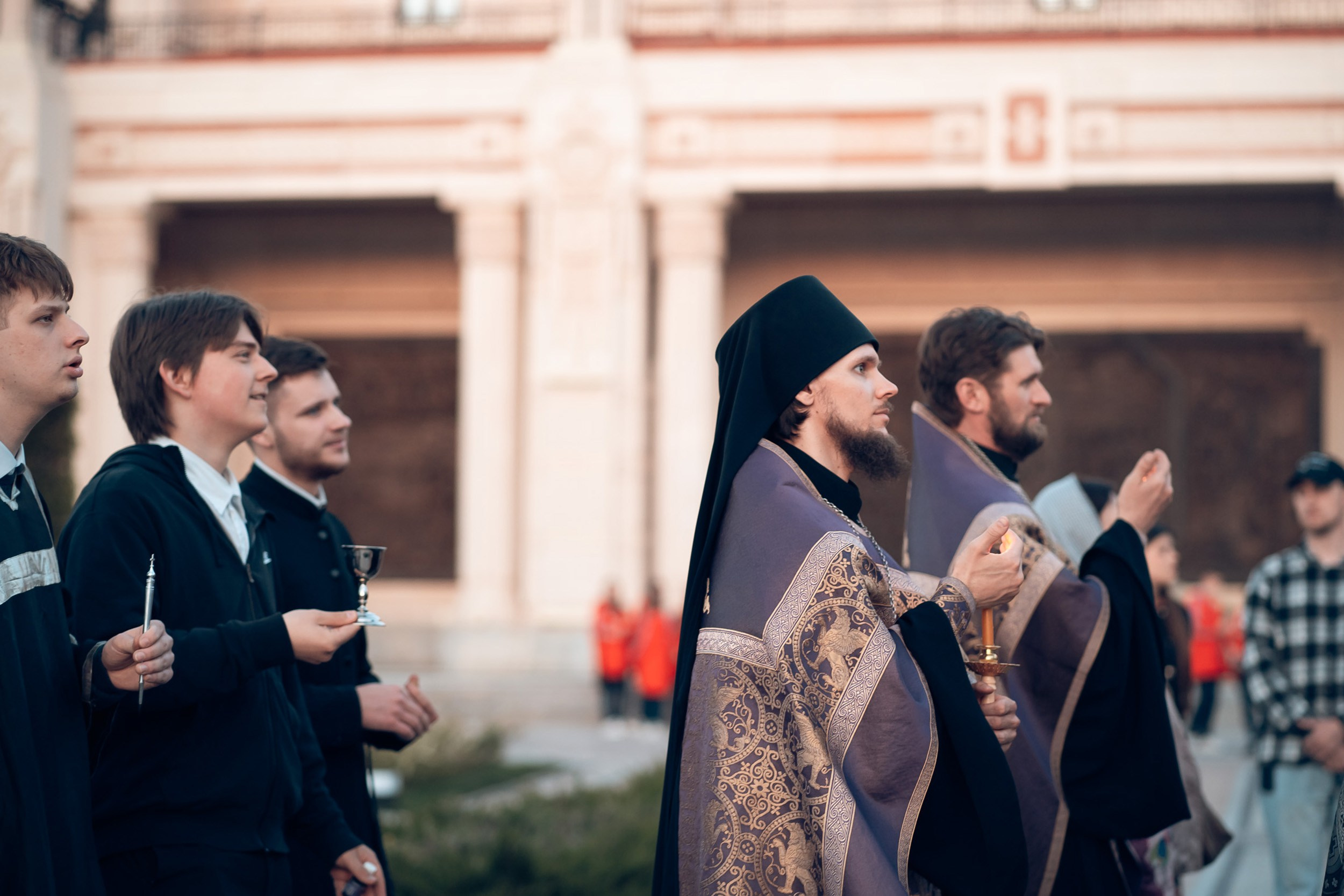 Богослужение Великой пятницы в Херсонесском монастыре Севастополь. Церковный фотограф Севастополь