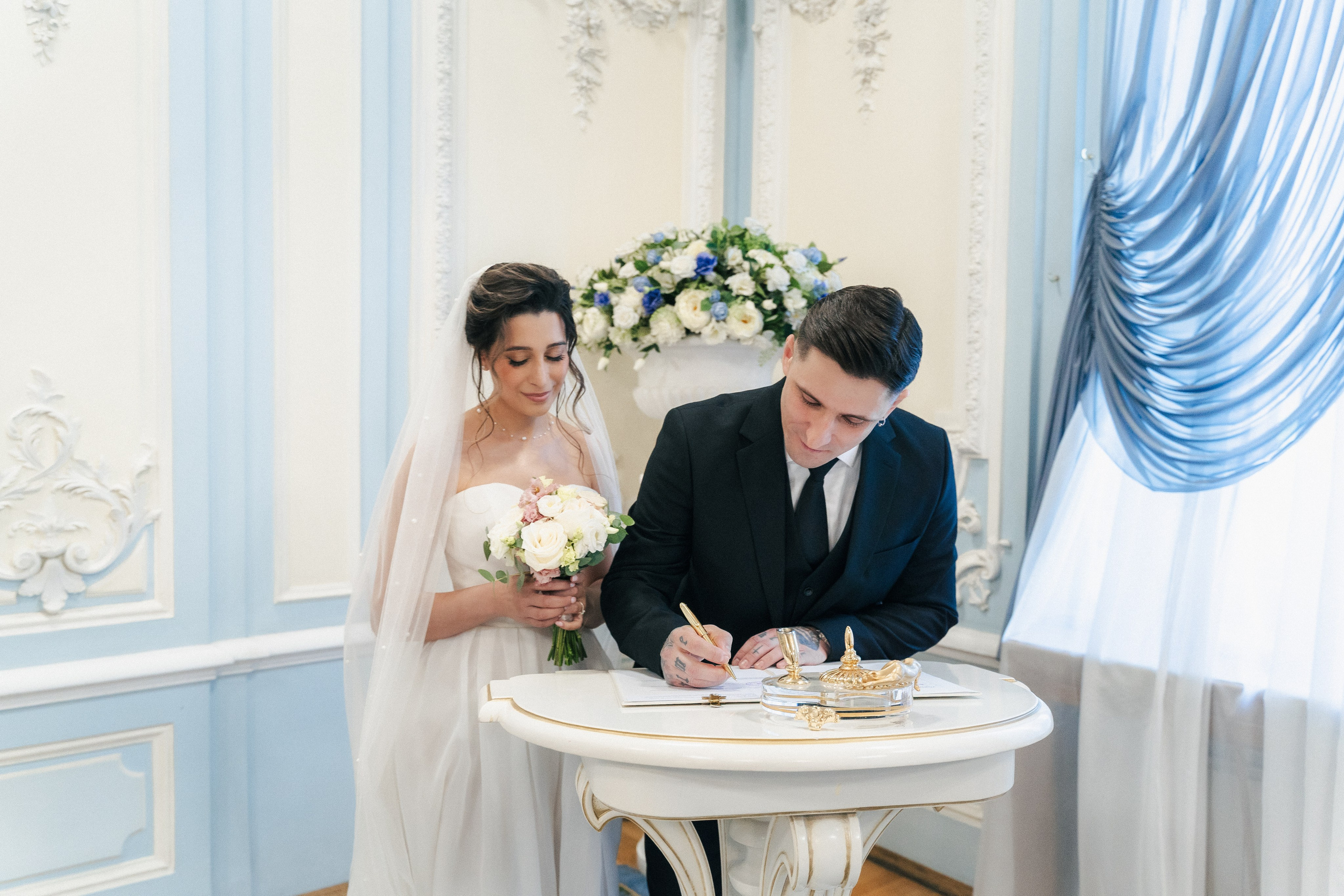 Сергей и Ани во Дворце бракосочетания № 2. Professional photoartist in St. Petersburg (wedding, reportage, portrait, model book, love story) Alexander Shvedov