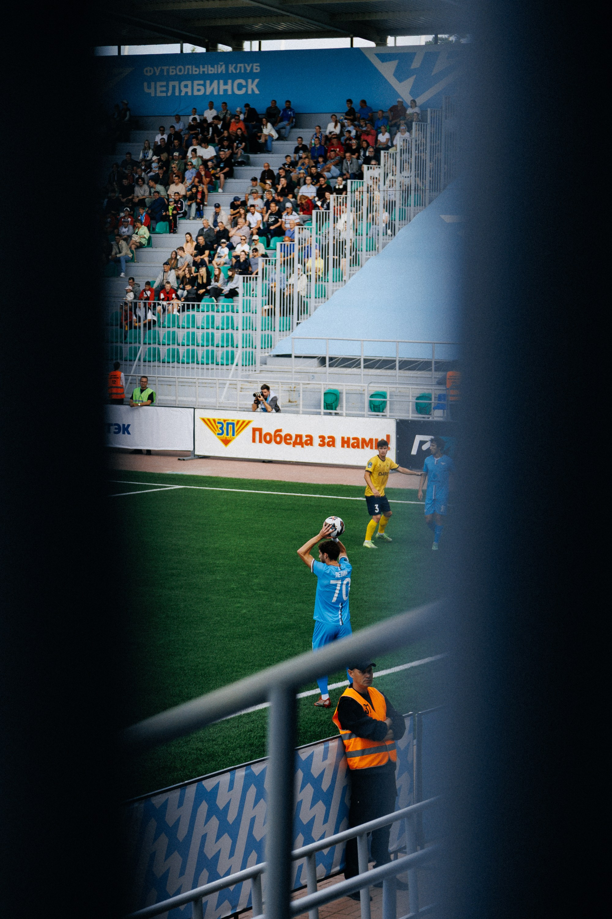 ФК ЧЕЛЯБИНСК Х ФК ВОЛГА. Репортажный фотограф Макс Брагин