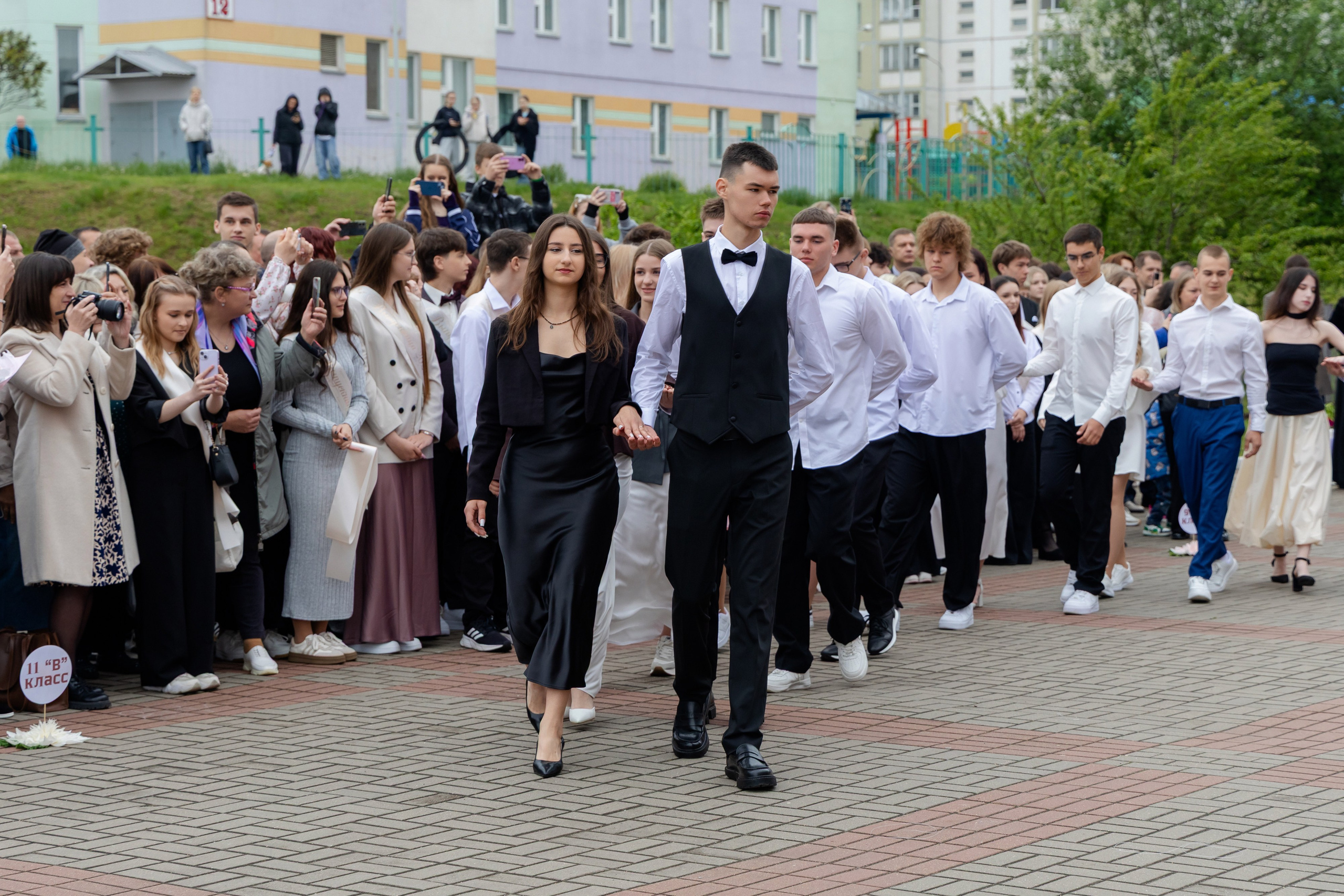 Последний звонок 2025 в Минске. Свадебный фотограф в Минске/Беларуси Сергей Спиридонов