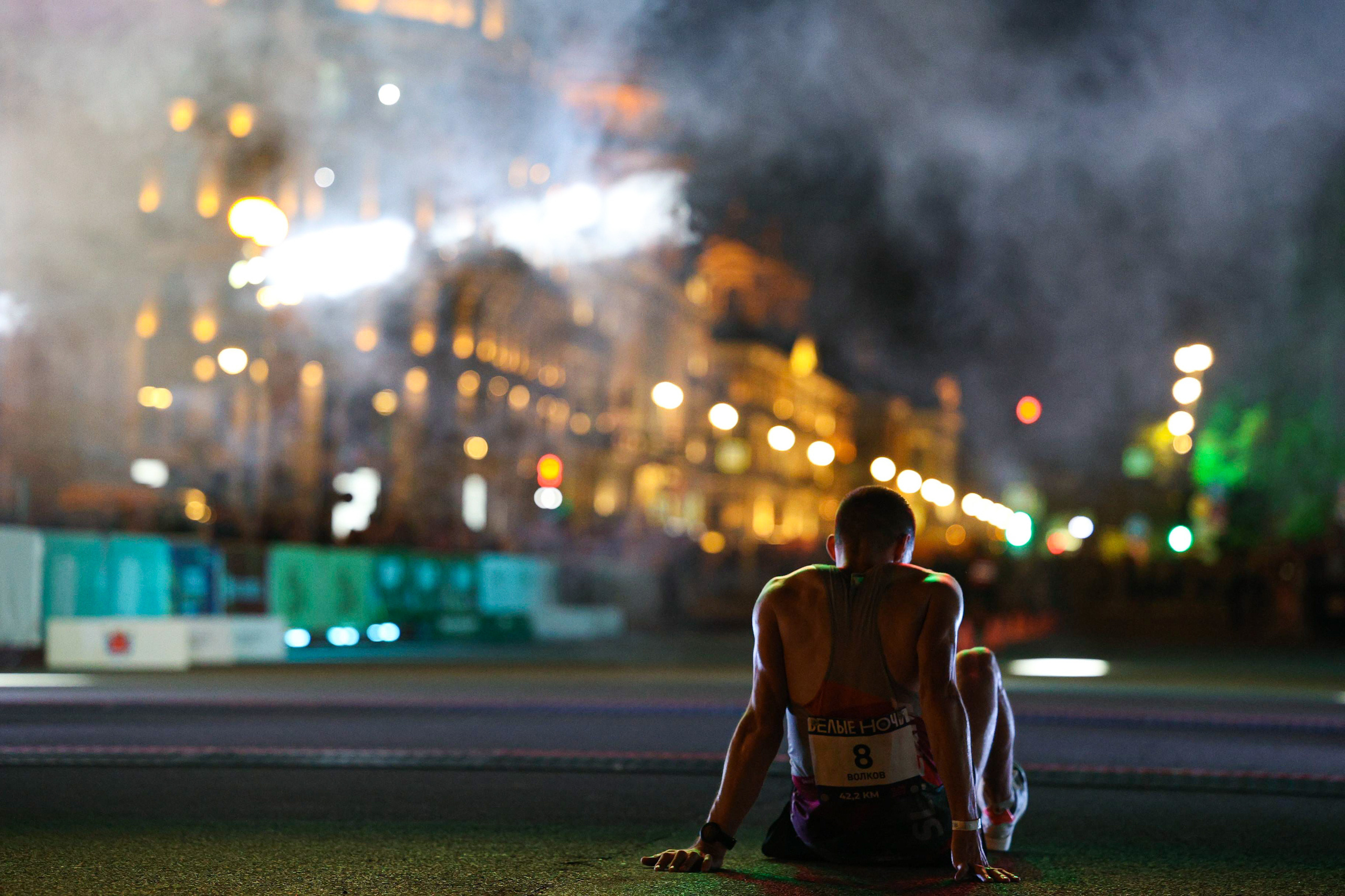 Марафон Белые ночи 2024. Профессиональный спортивный фотограф в Санкт-Петербурге