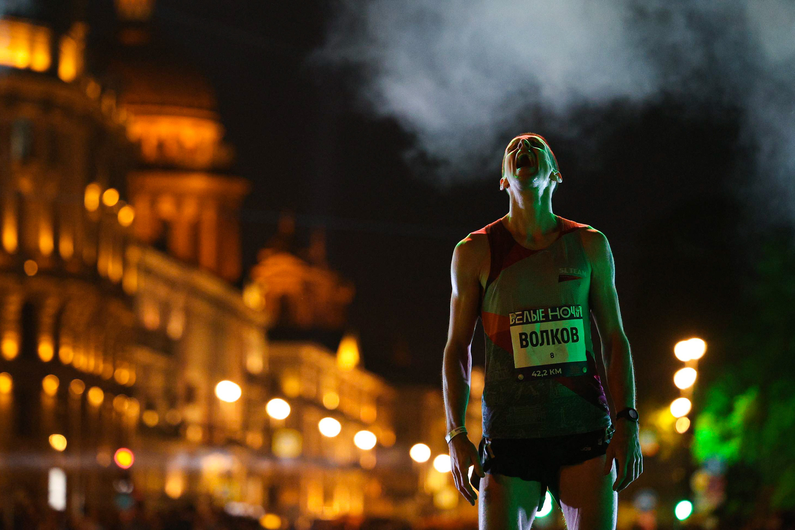 Марафон Белые ночи 2024. Профессиональный спортивный фотограф в Санкт-Петербурге