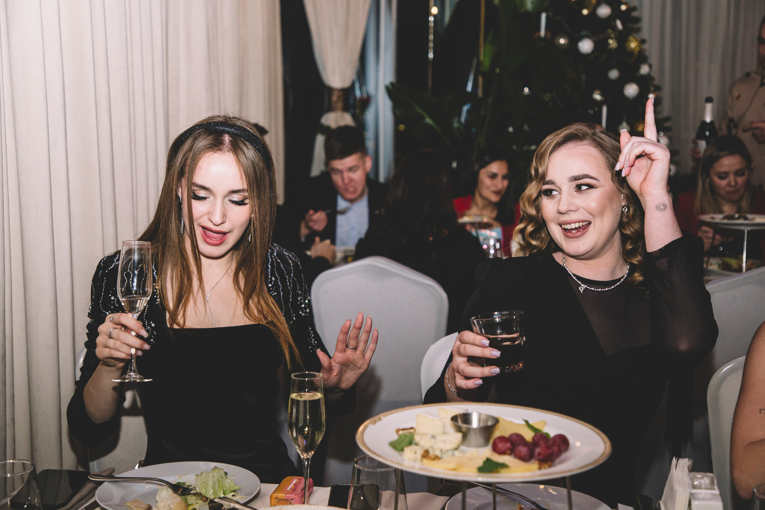 KOSMODOM. Портретный и свадебный фотограф Даня Похватова