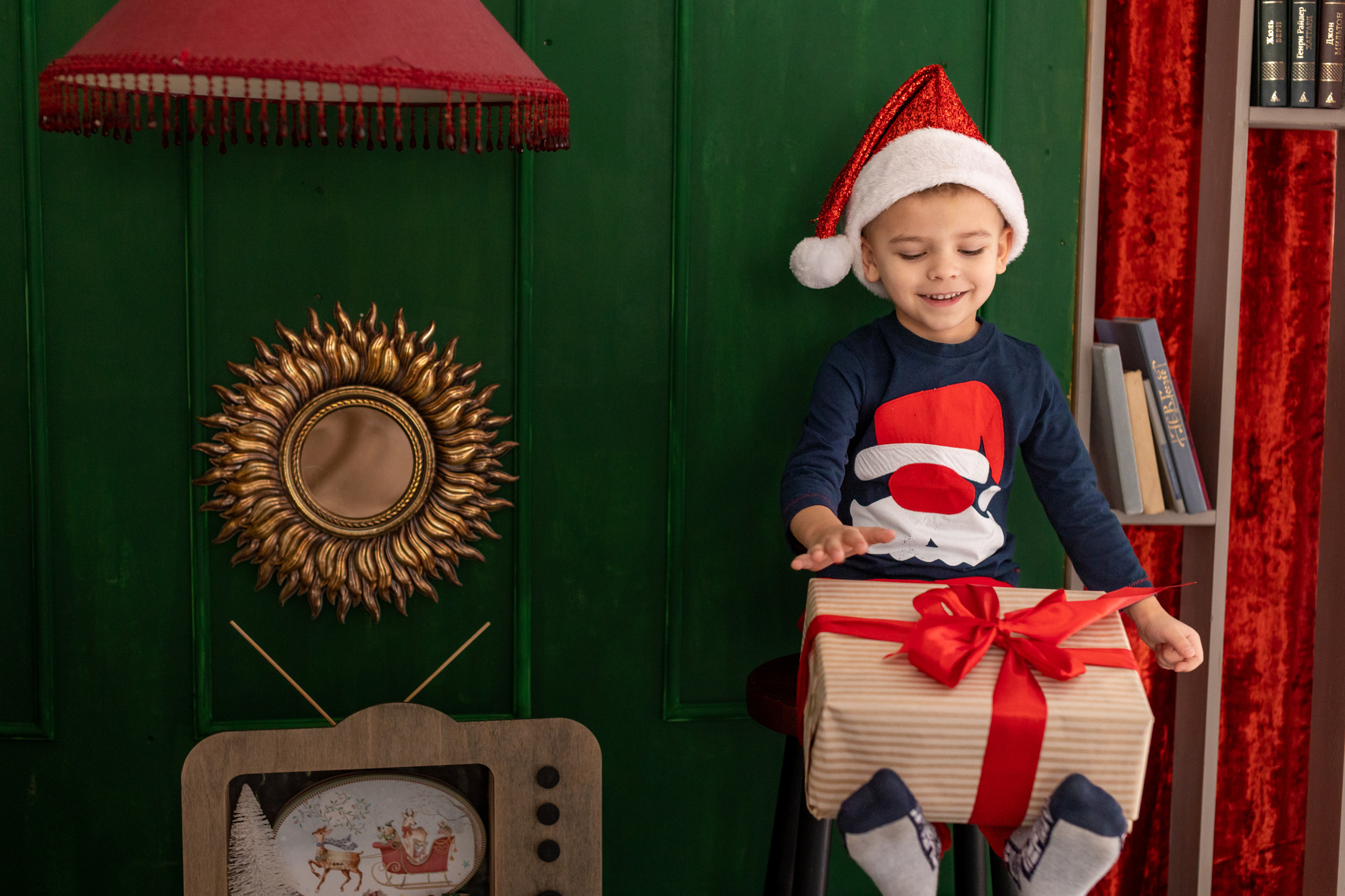 Семейная новогодняя фотосессия. Фотограф в Оренбурге. Профессиональный фотограф