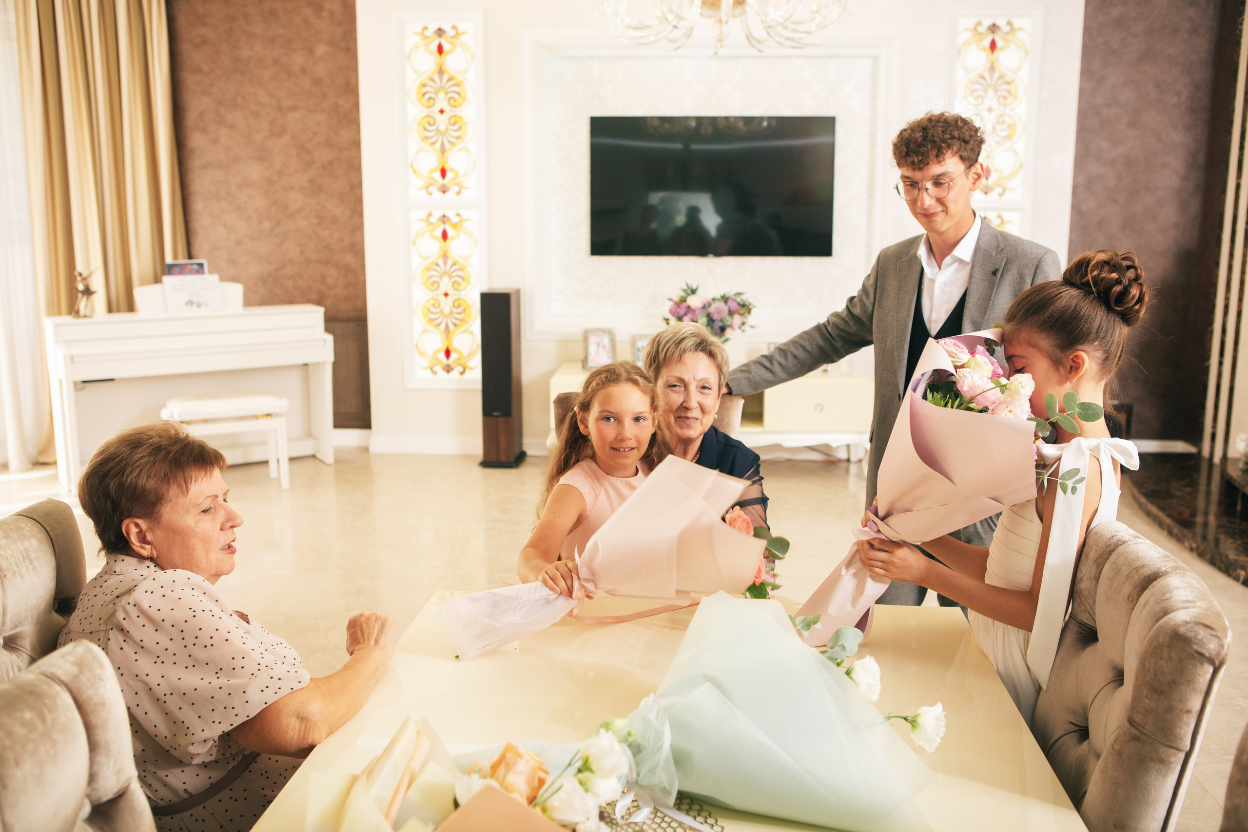 В ожиданнии молодоженов. Фотограф в Оренбурге. Профессиональный фотограф