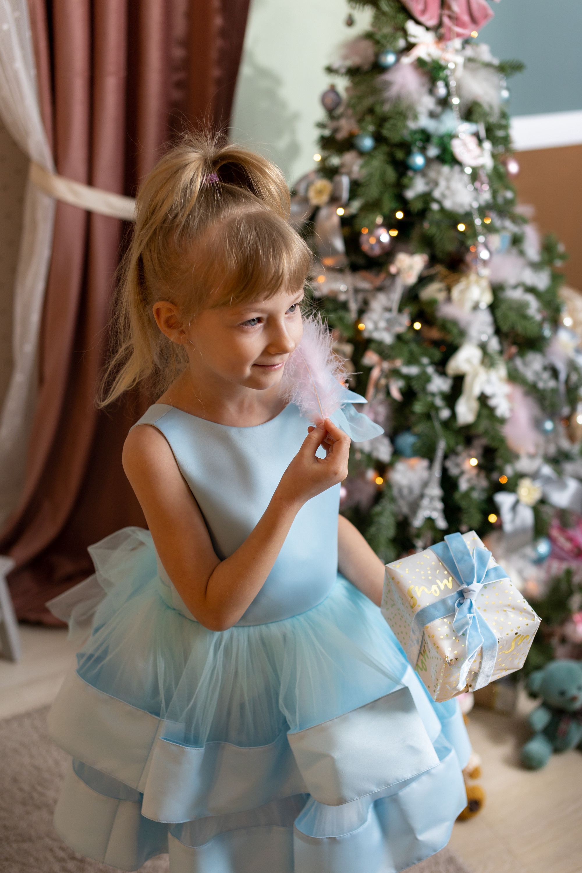 Новогодняя фотосессия Анечки. Фотограф в Оренбурге. Профессиональный фотограф
