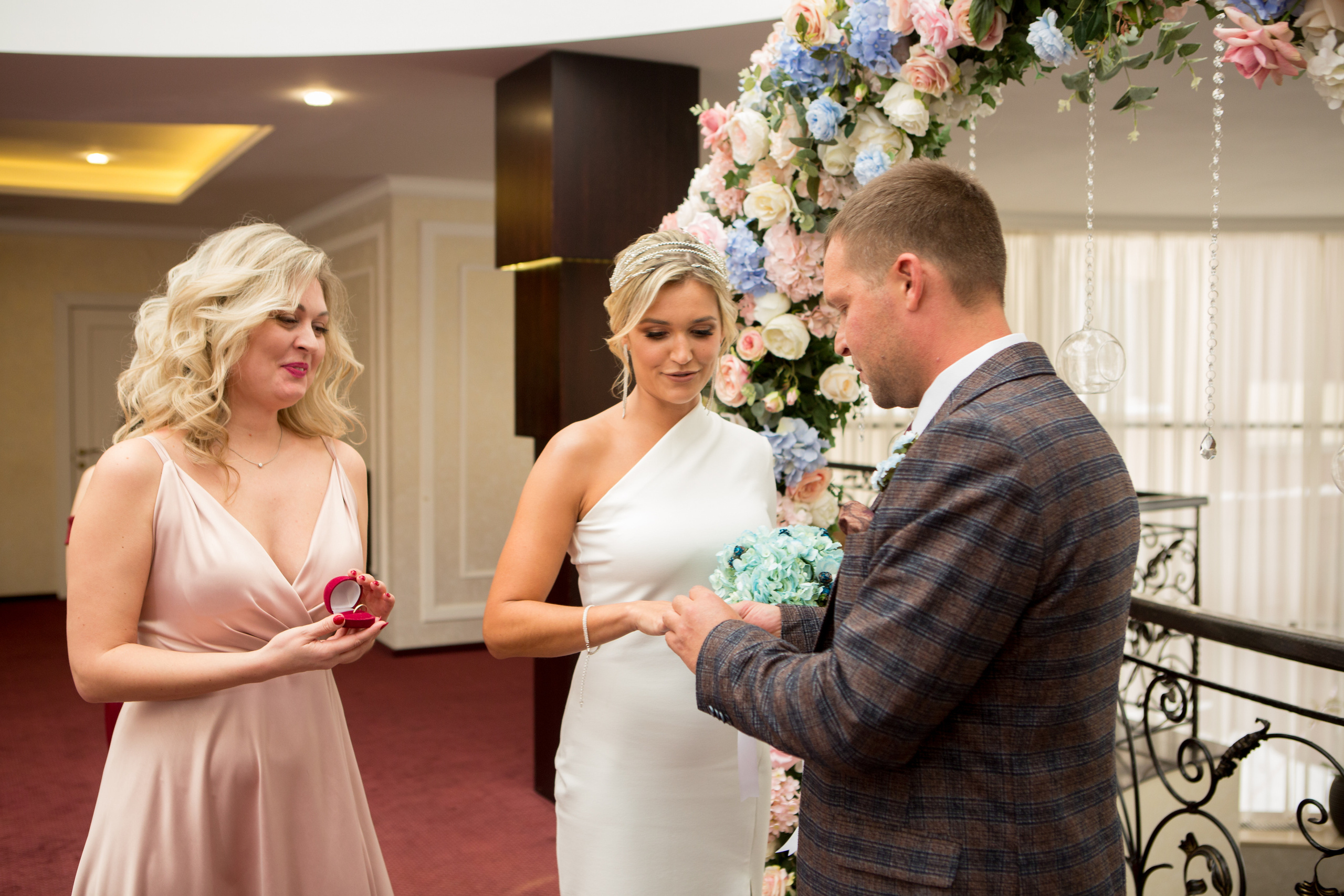 Свадьба Александра и Эли. Фотограф в Оренбурге. Профессиональный фотограф