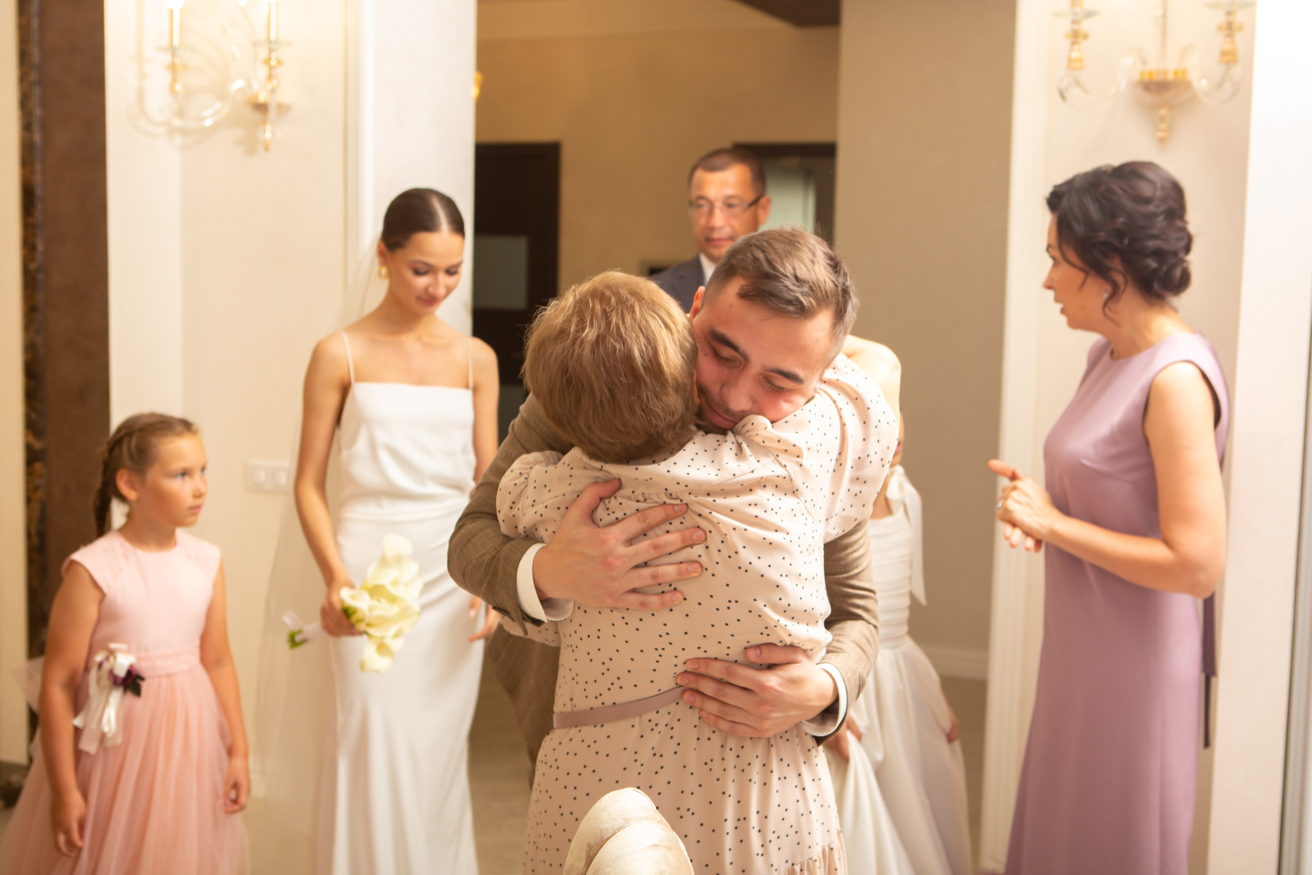 В ожиданнии молодоженов. Фотограф в Оренбурге. Профессиональный фотограф