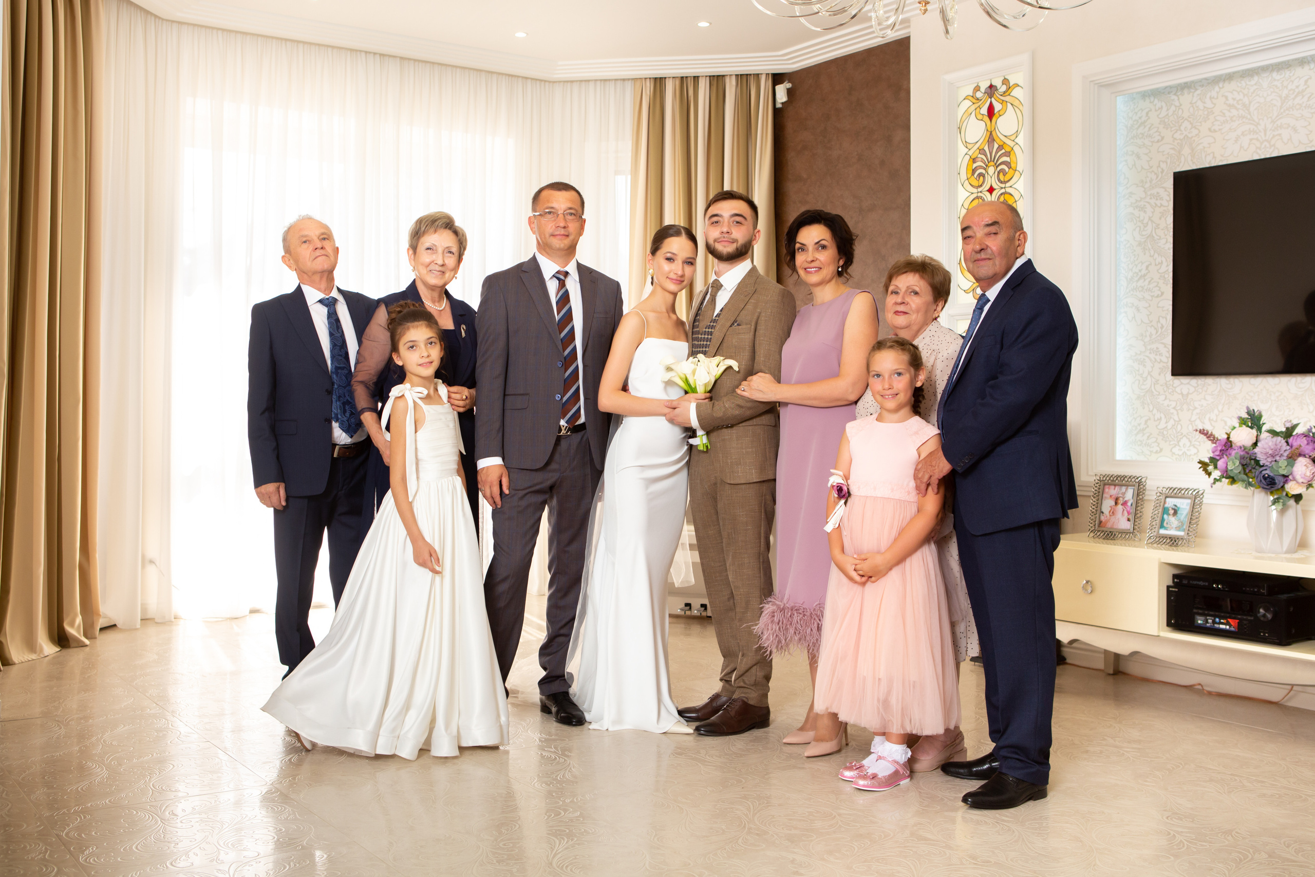 В ожиданнии молодоженов. Фотограф в Оренбурге. Профессиональный фотограф