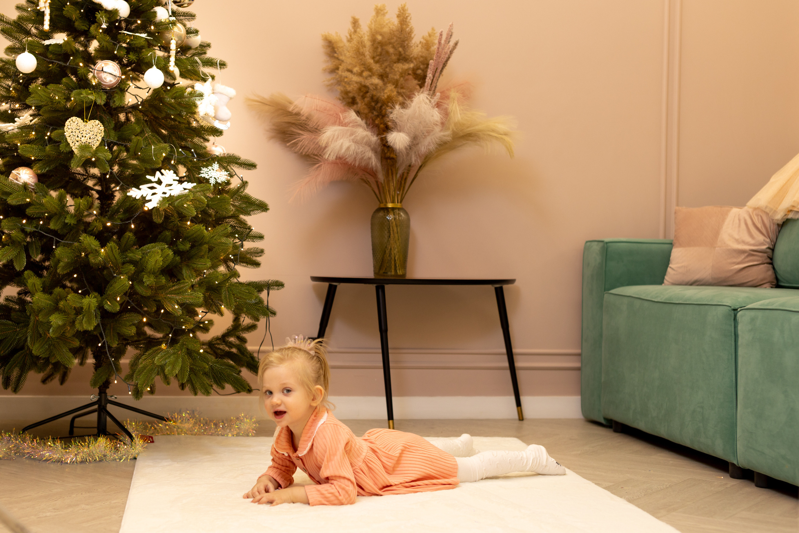 Новогодняя фотосессия дома. Фотограф в Оренбурге. Профессиональный фотограф