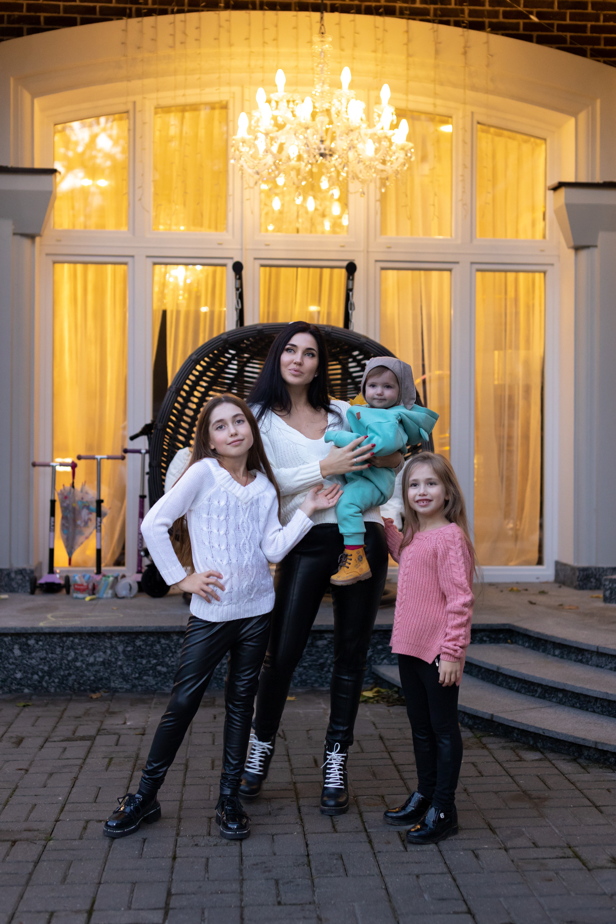 Домашняя семейная фотосессия. Фотограф в Оренбурге. Профессиональный фотограф