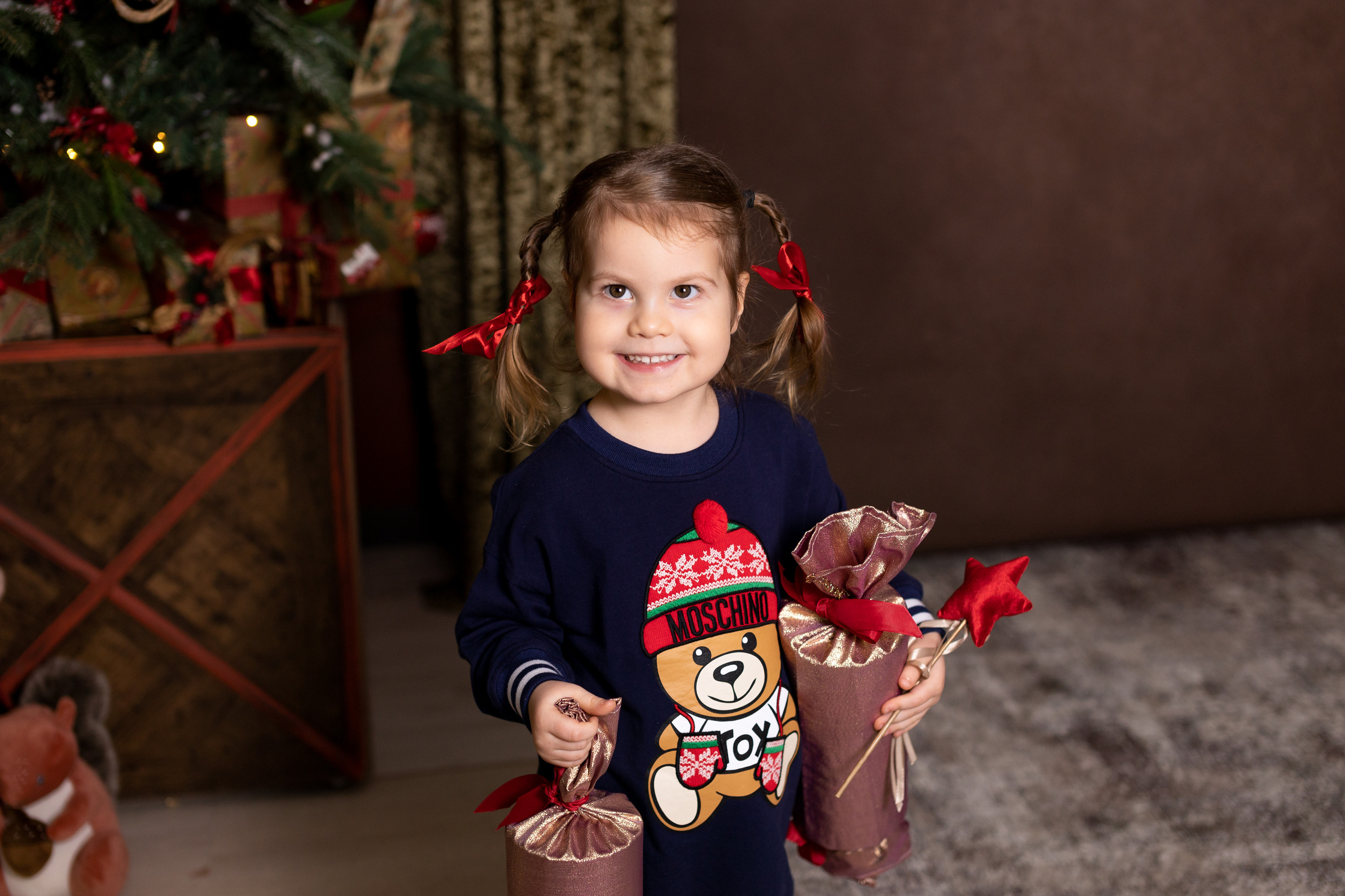 Детская новогодняя фотосессия. Фотограф в Оренбурге. Профессиональный фотограф