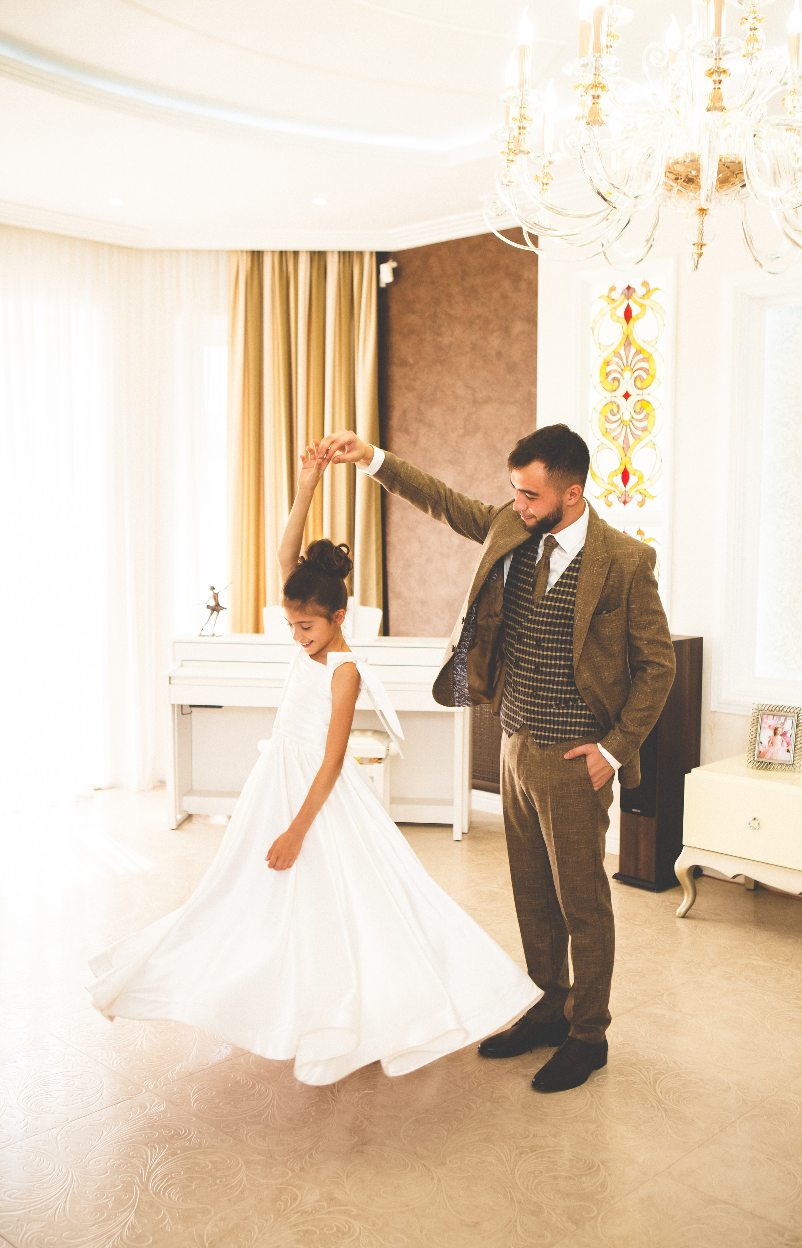 В ожиданнии молодоженов. Фотограф в Оренбурге. Профессиональный фотограф