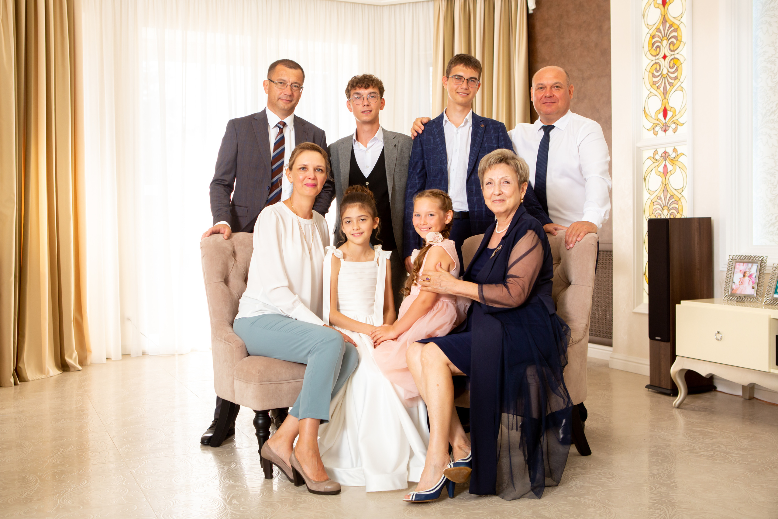 В ожиданнии молодоженов. Фотограф в Оренбурге. Профессиональный фотограф