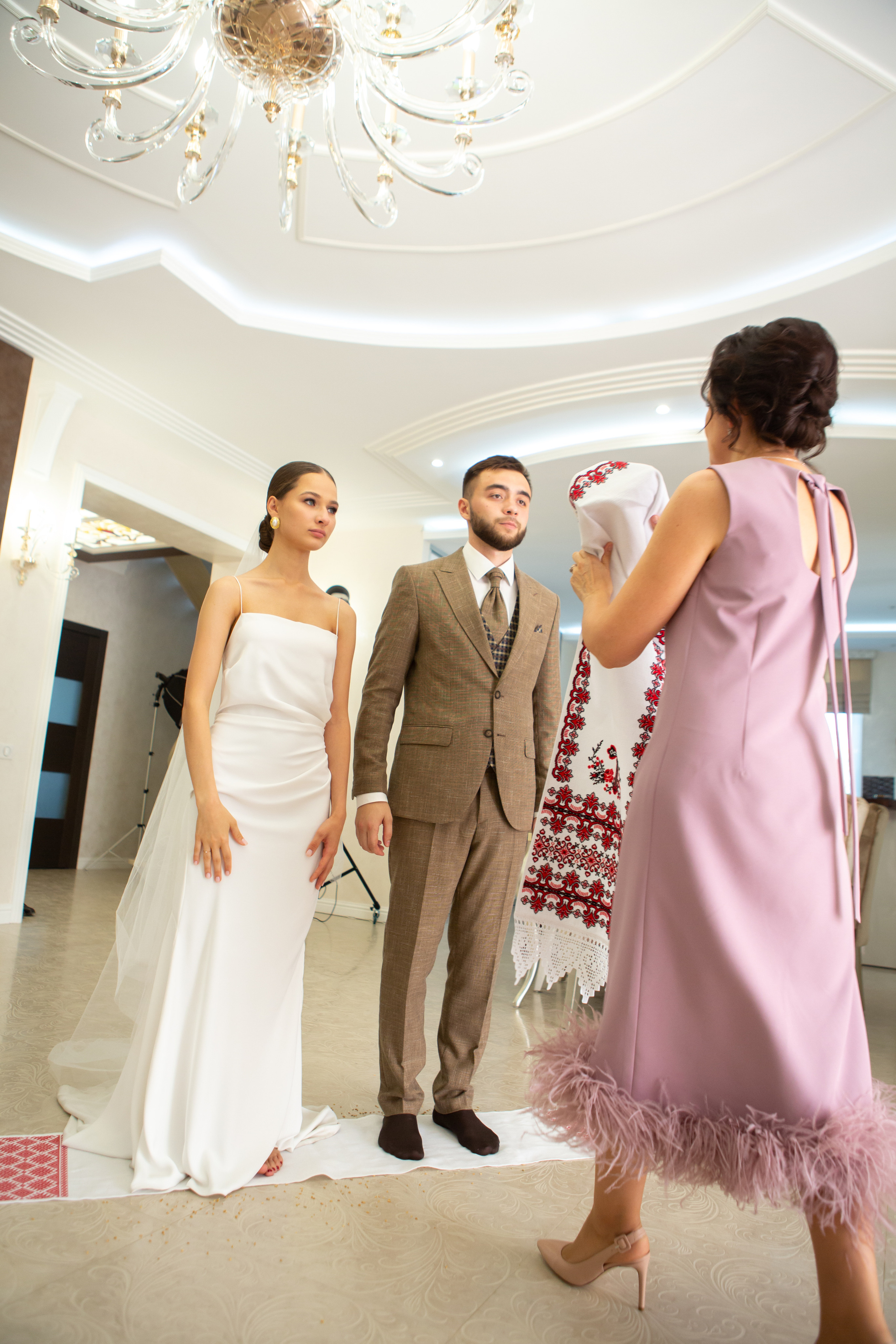 В ожиданнии молодоженов. Фотограф в Оренбурге. Профессиональный фотограф