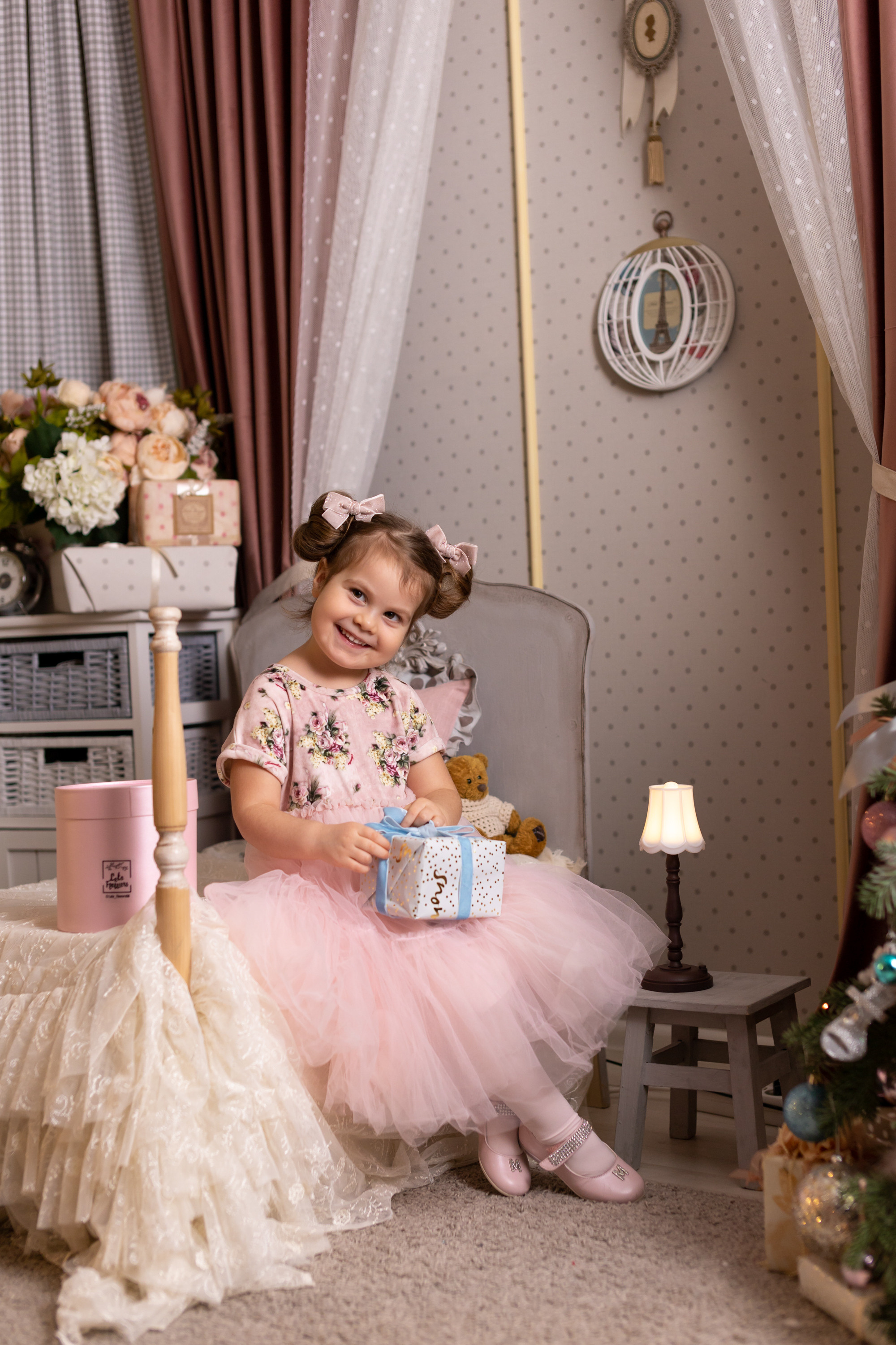 Детская новогодняя фотосессия. Фотограф в Оренбурге. Профессиональный фотограф