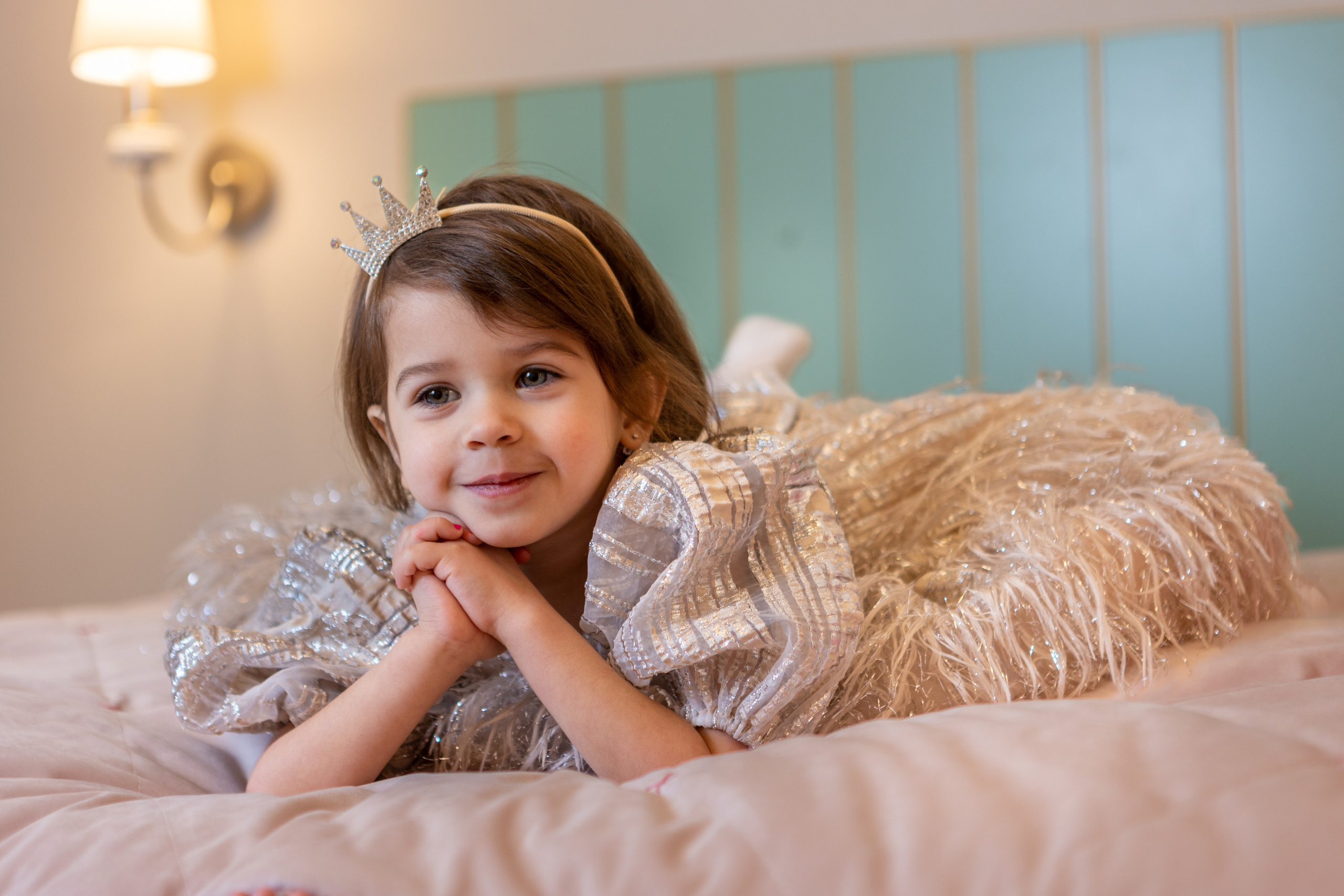 Домашняя фотосессия Катюшки. Фотограф в Оренбурге. Профессиональный фотограф