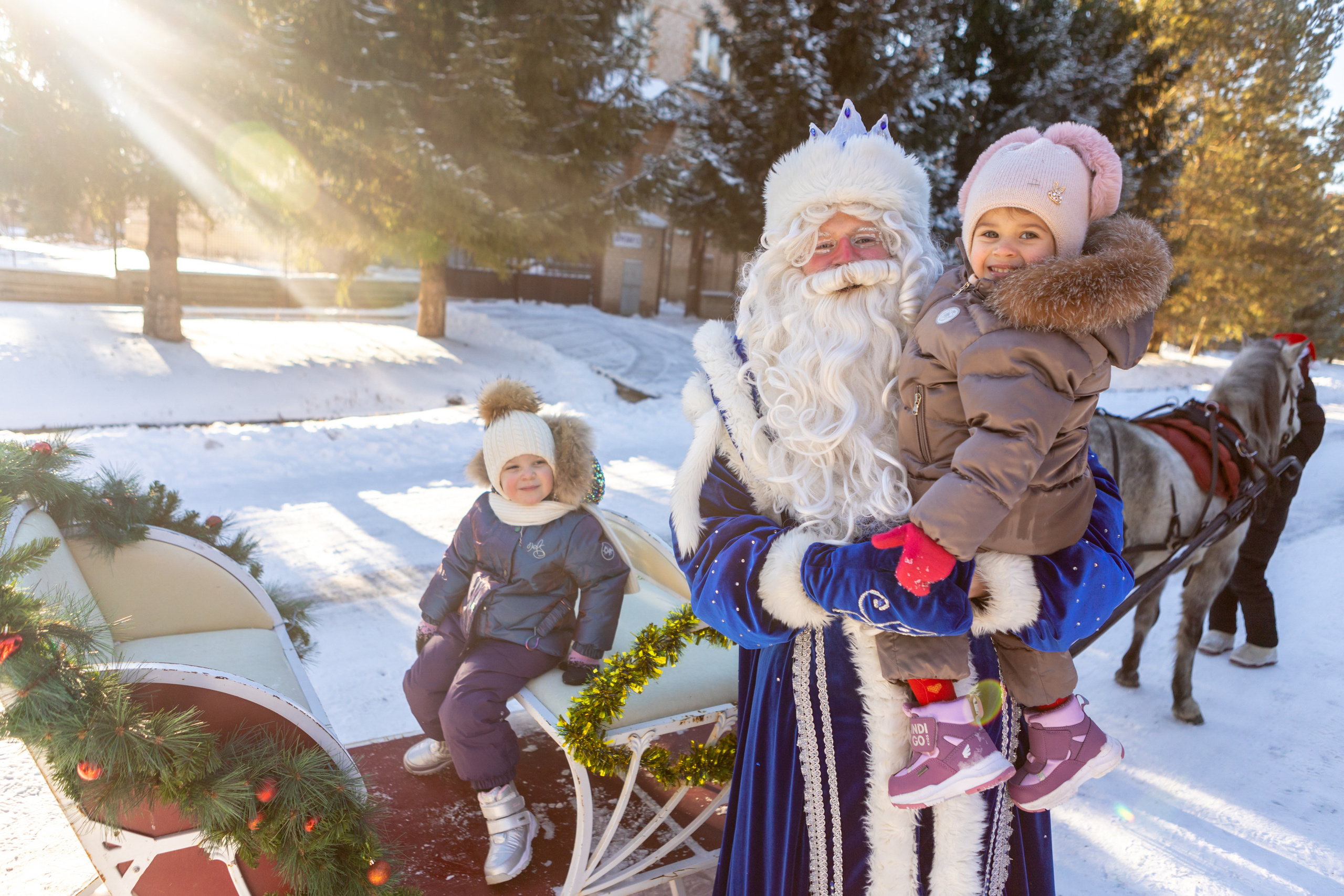 Семейная фотосессия в студии Леонардо. Фотограф в Оренбурге. Профессиональный фотограф
