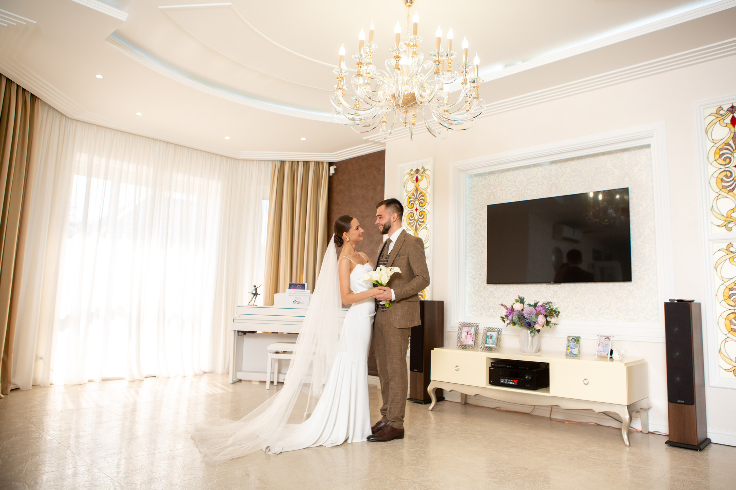 В ожиданнии молодоженов. Фотограф в Оренбурге. Профессиональный фотограф