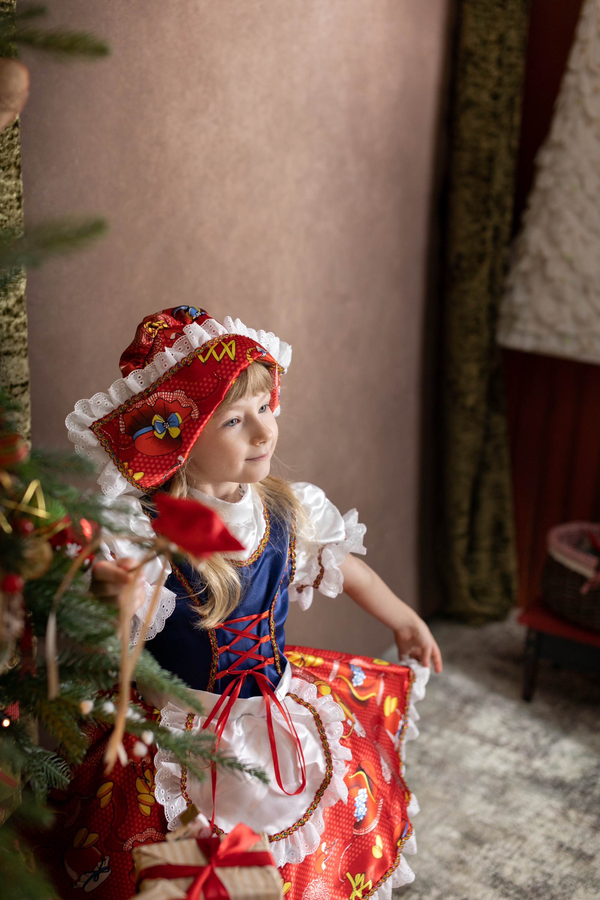 Новогодняя фотосессия Анечки. Фотограф в Оренбурге. Профессиональный фотограф