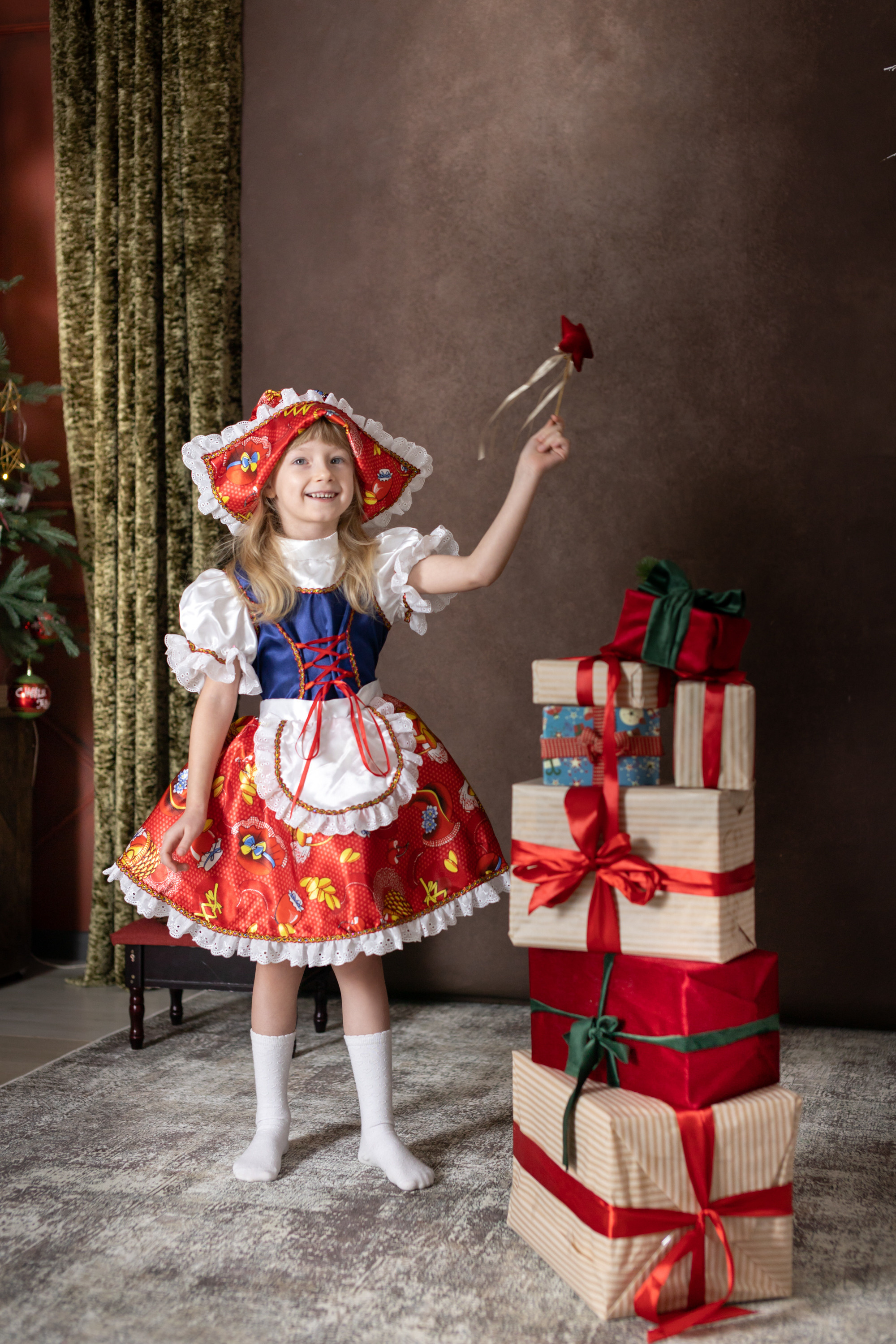 Новогодняя фотосессия Анечки. Фотограф в Оренбурге. Профессиональный фотограф