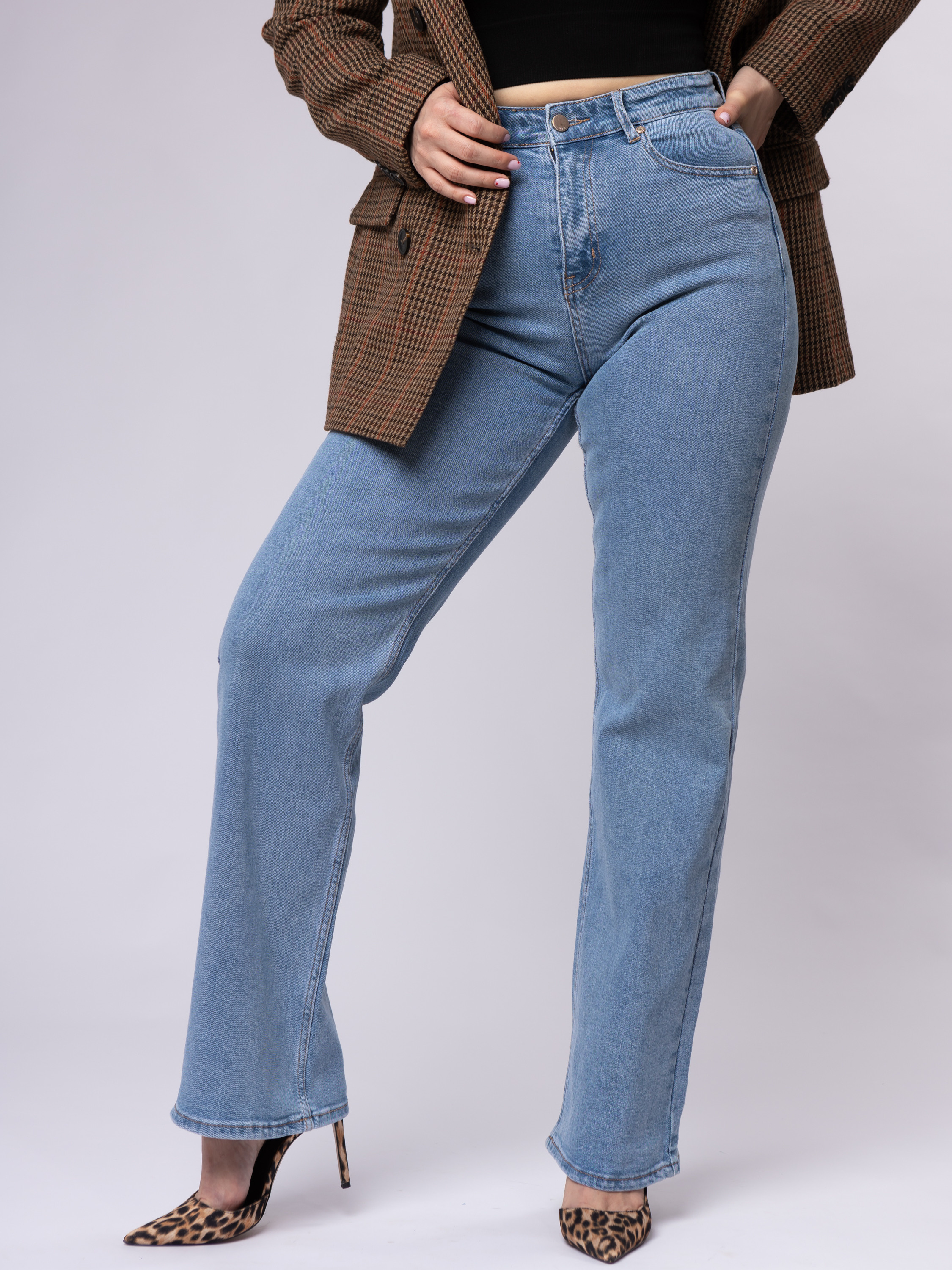 Съемка джинс для маркетплейсов. Фотограф в Оренбурге. Профессиональный фотограф