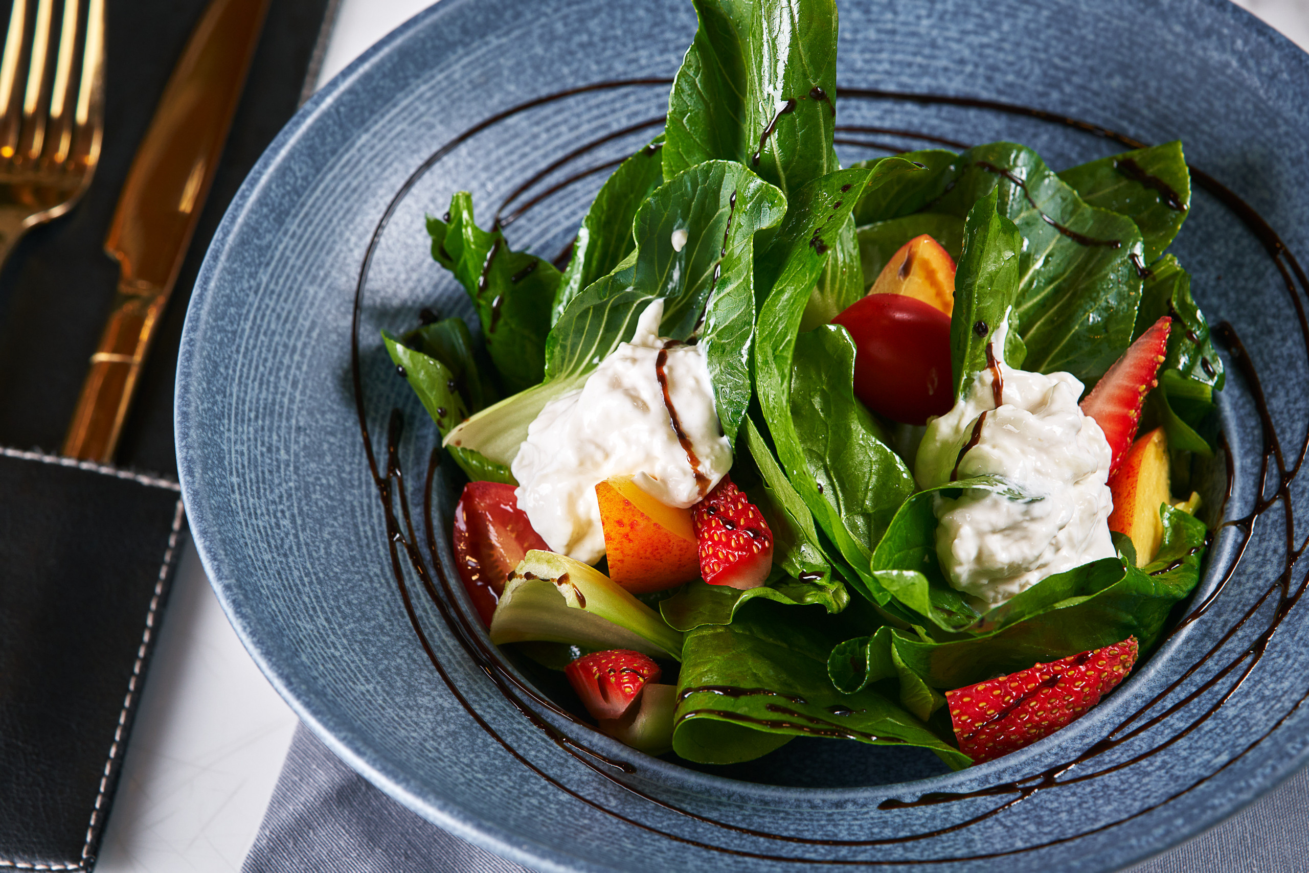 Рестро бар «Мосты». Фотограф новорожденных во Владивостоке Ромашко Виктория