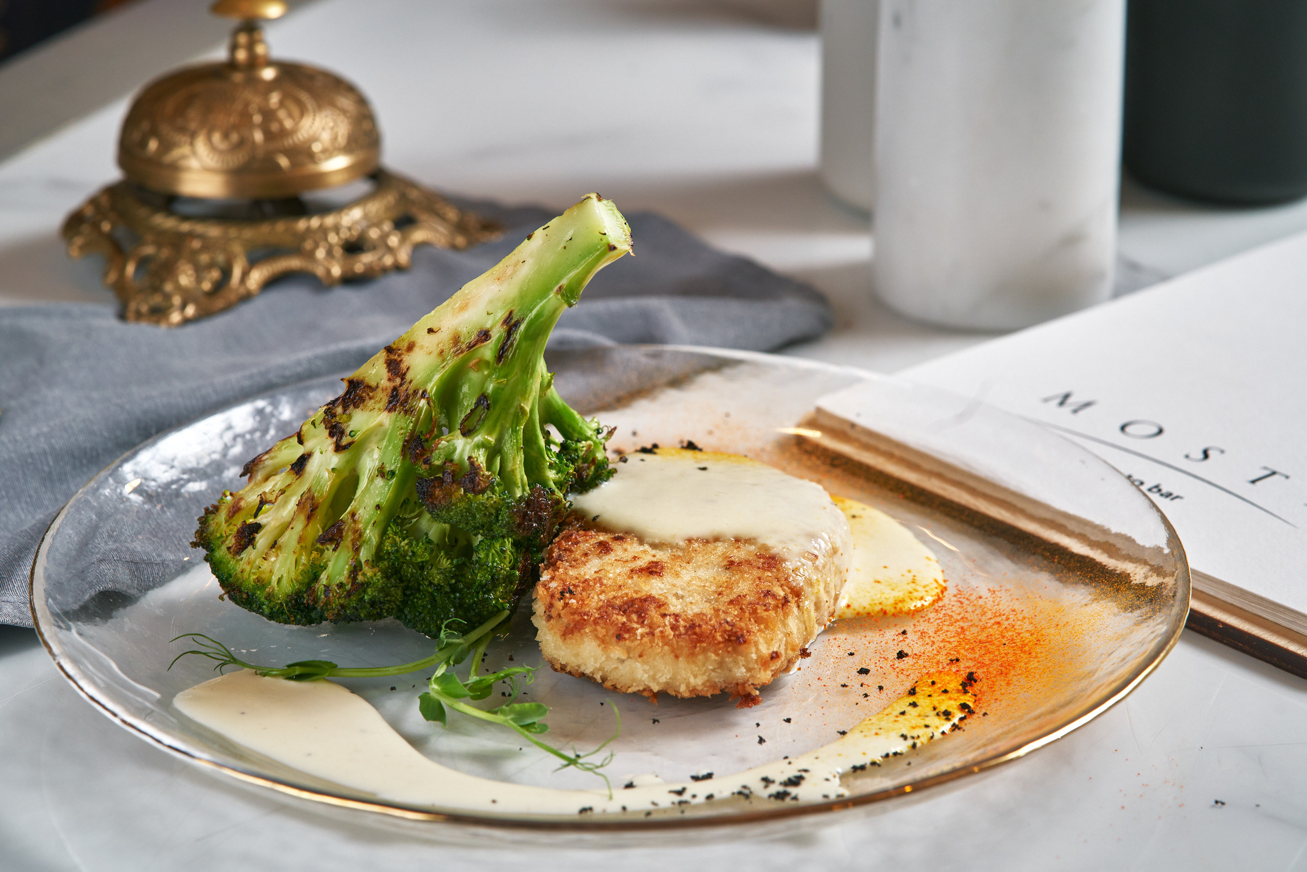 Рестро бар «Мосты». Фотограф новорожденных во Владивостоке Ромашко Виктория