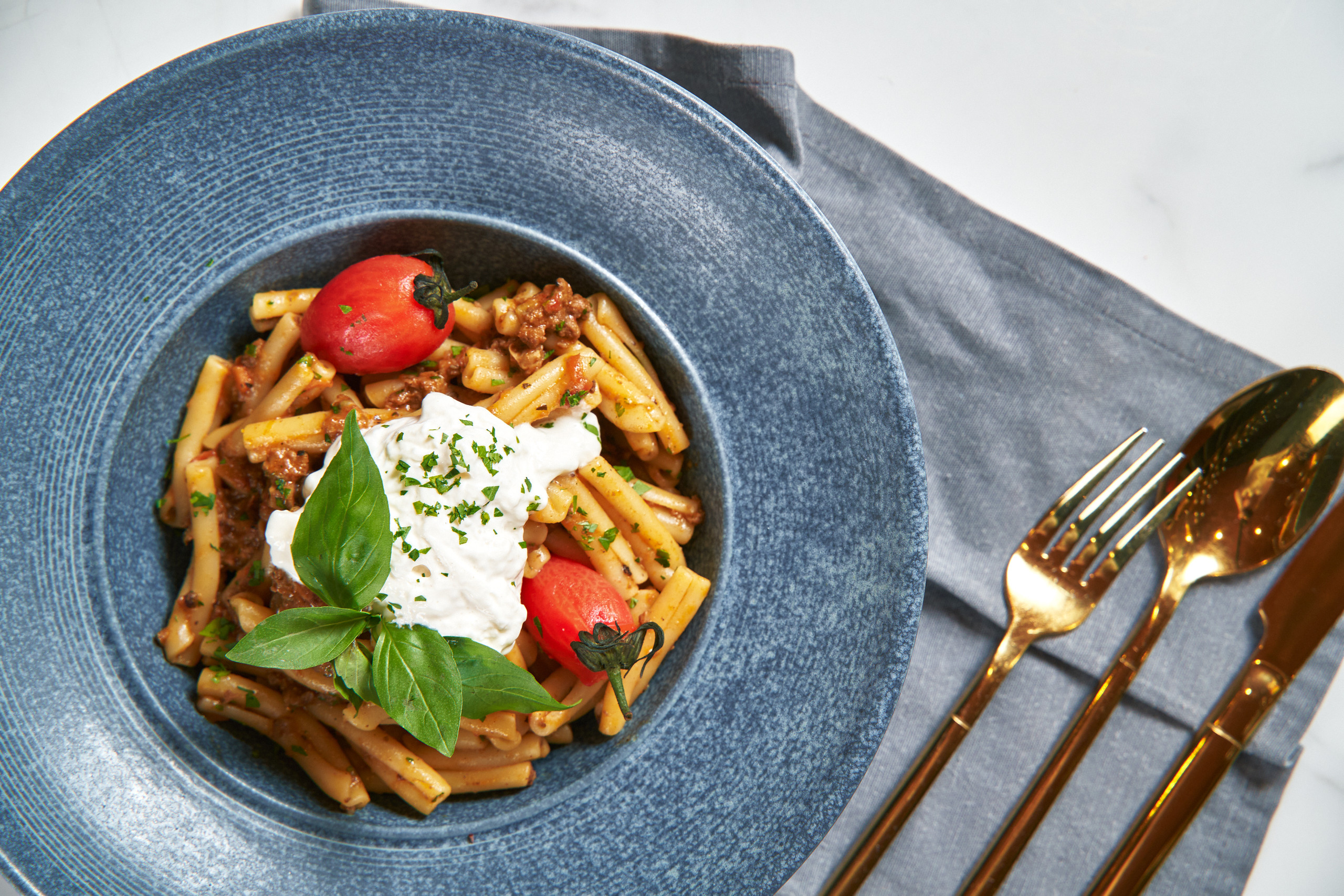 Рестро бар «Мосты». Фотограф новорожденных во Владивостоке Ромашко Виктория